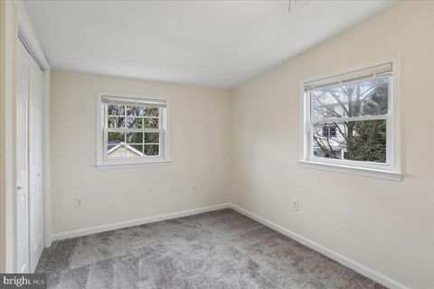 Tiny photo for 1721 S Monroe Street S, ARLINGTON, VA 22204 (MLS # VAAR2069188)