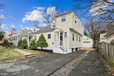 Tiny photo for 1721 S Monroe Street S, ARLINGTON, VA 22204 (MLS # VAAR2069188)