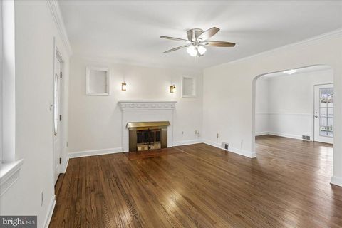 Tiny photo for 1721 S Monroe Street S, ARLINGTON, VA 22204 (MLS # VAAR2069188)