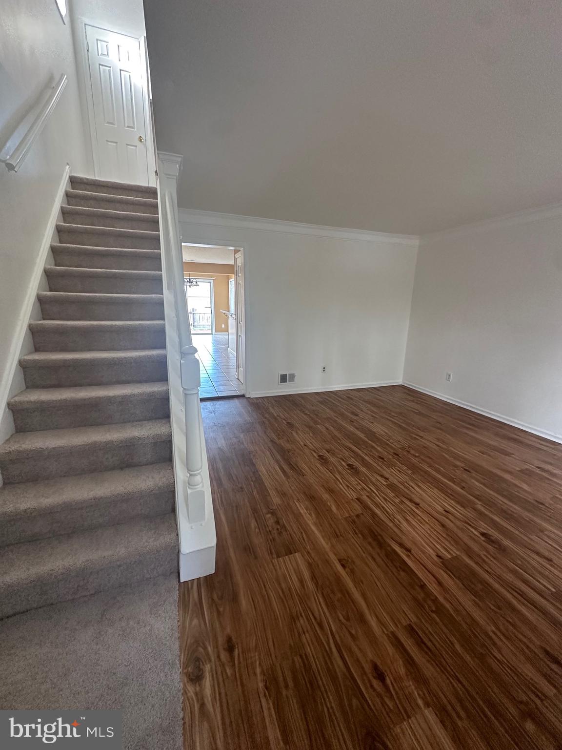 240 LEEDOM WAY