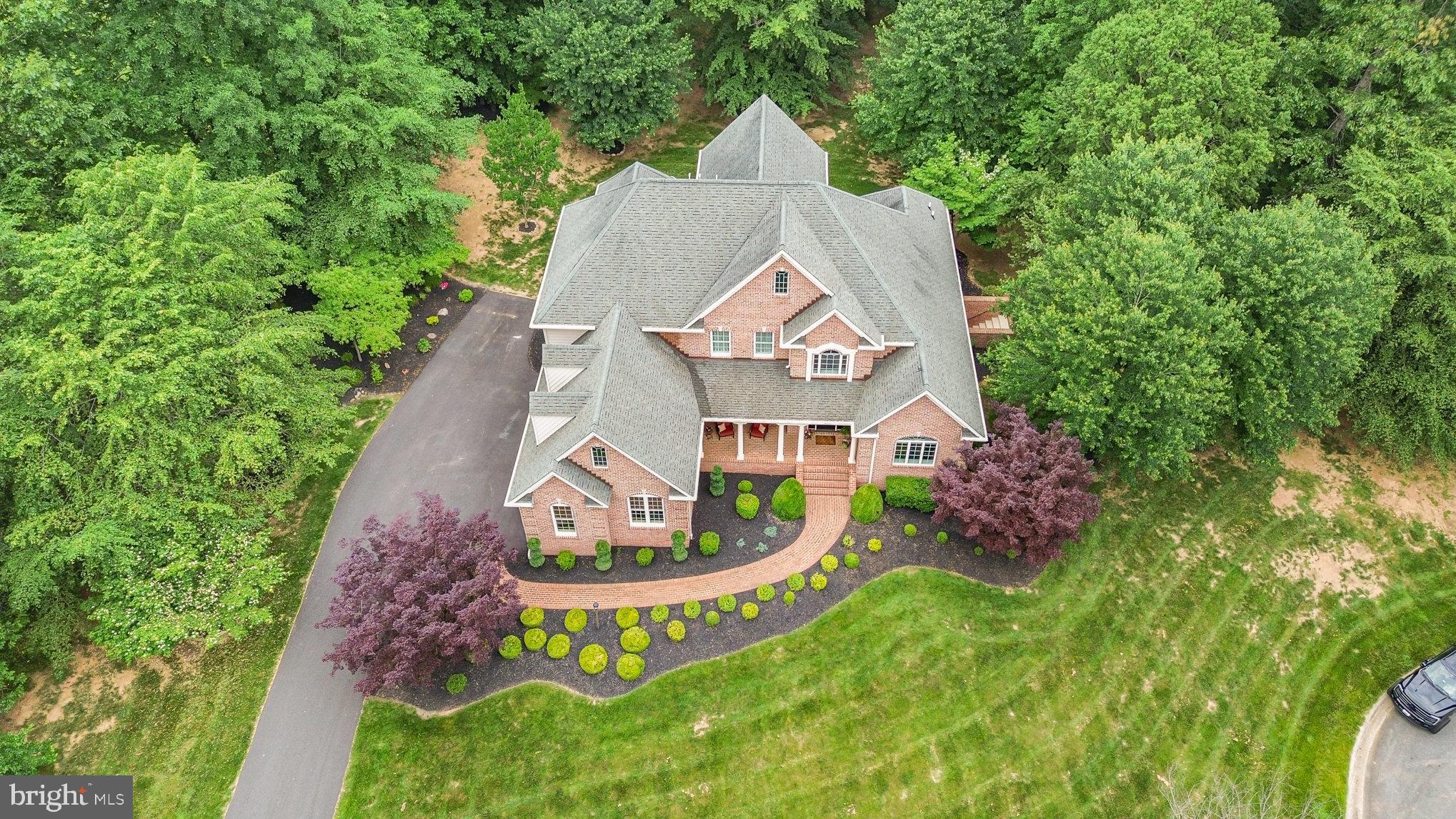 1605 HENRY WAY
