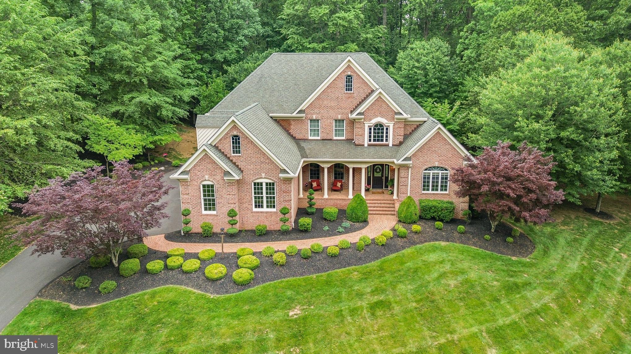 1605 HENRY WAY