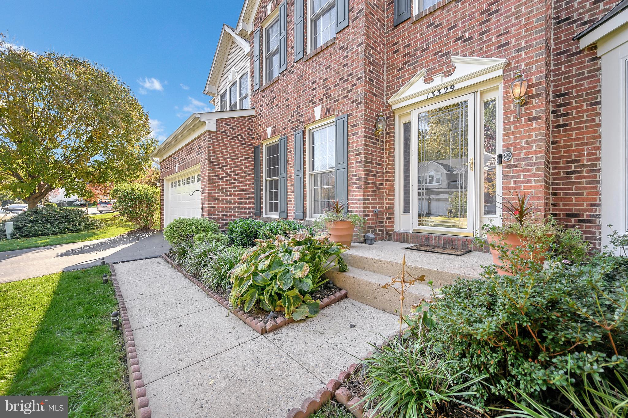 CLIFTON CREST - Residential