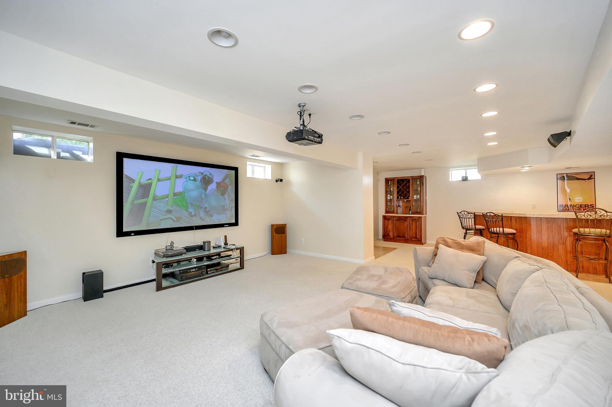 CLIFTON CREST - Residential