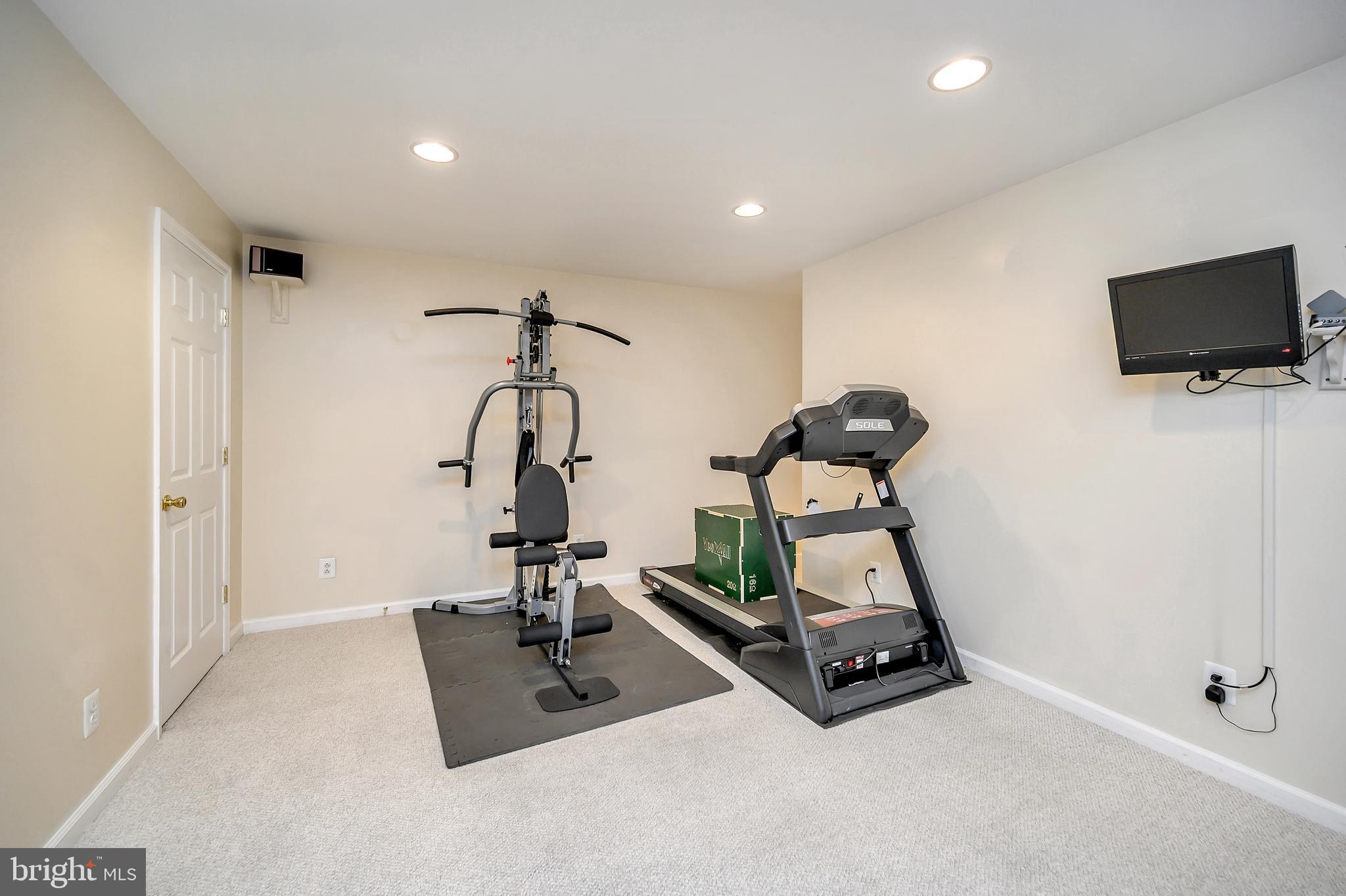 CLIFTON CREST - Residential