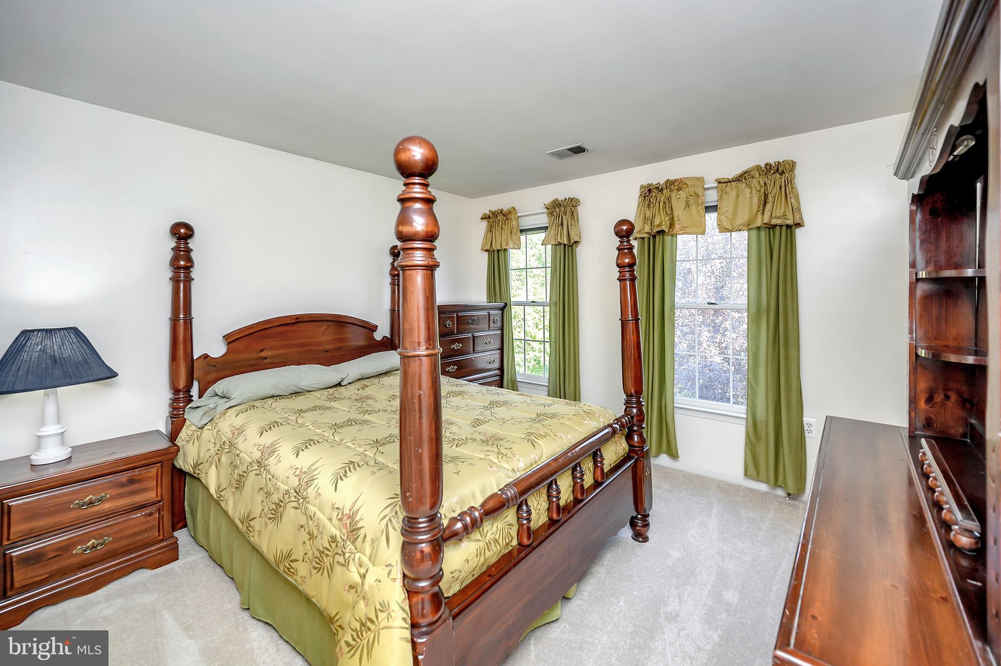 CLIFTON CREST - Residential