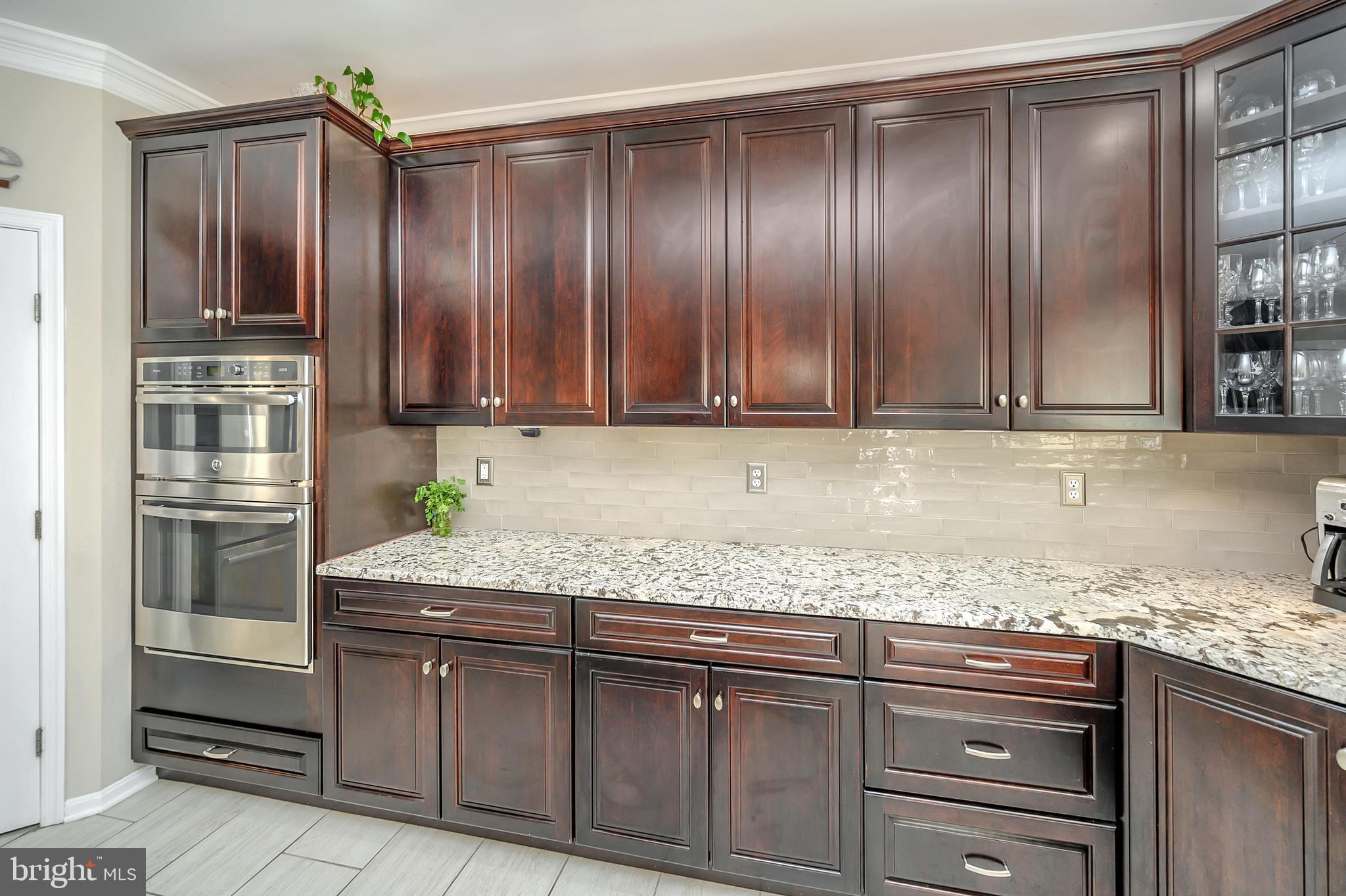 CLIFTON CREST - Residential