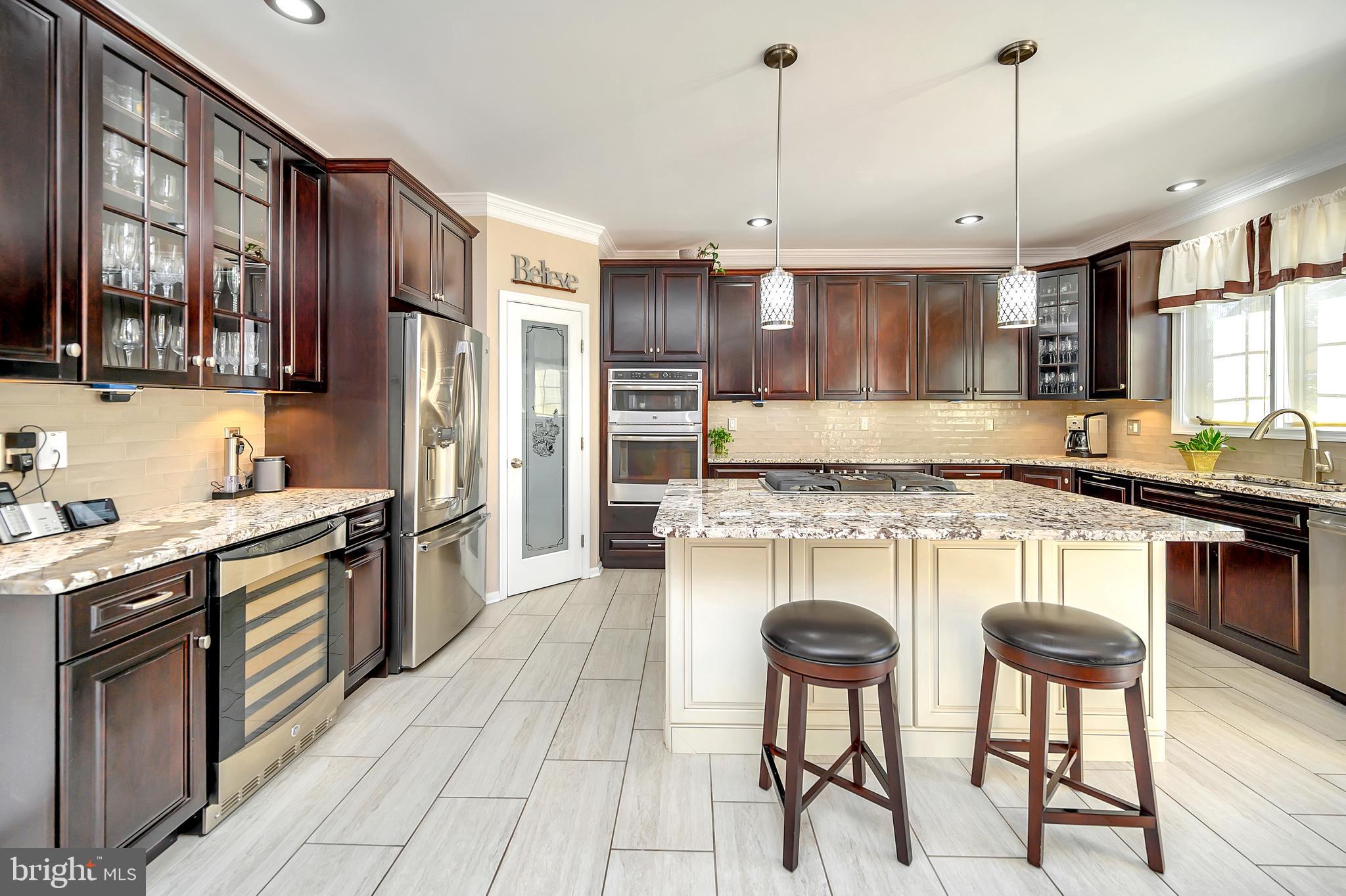 CLIFTON CREST - Residential