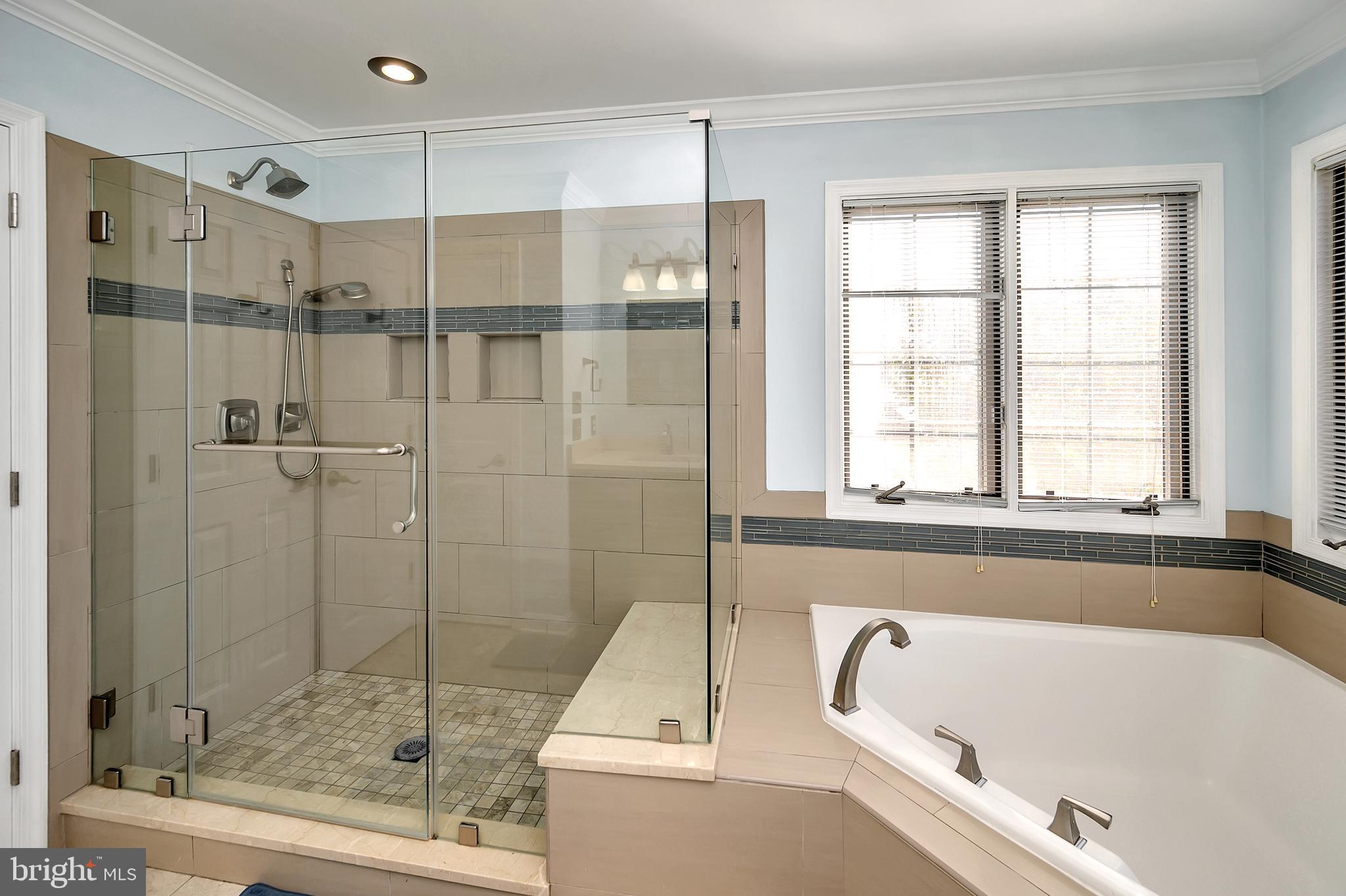 CLIFTON CREST - Residential