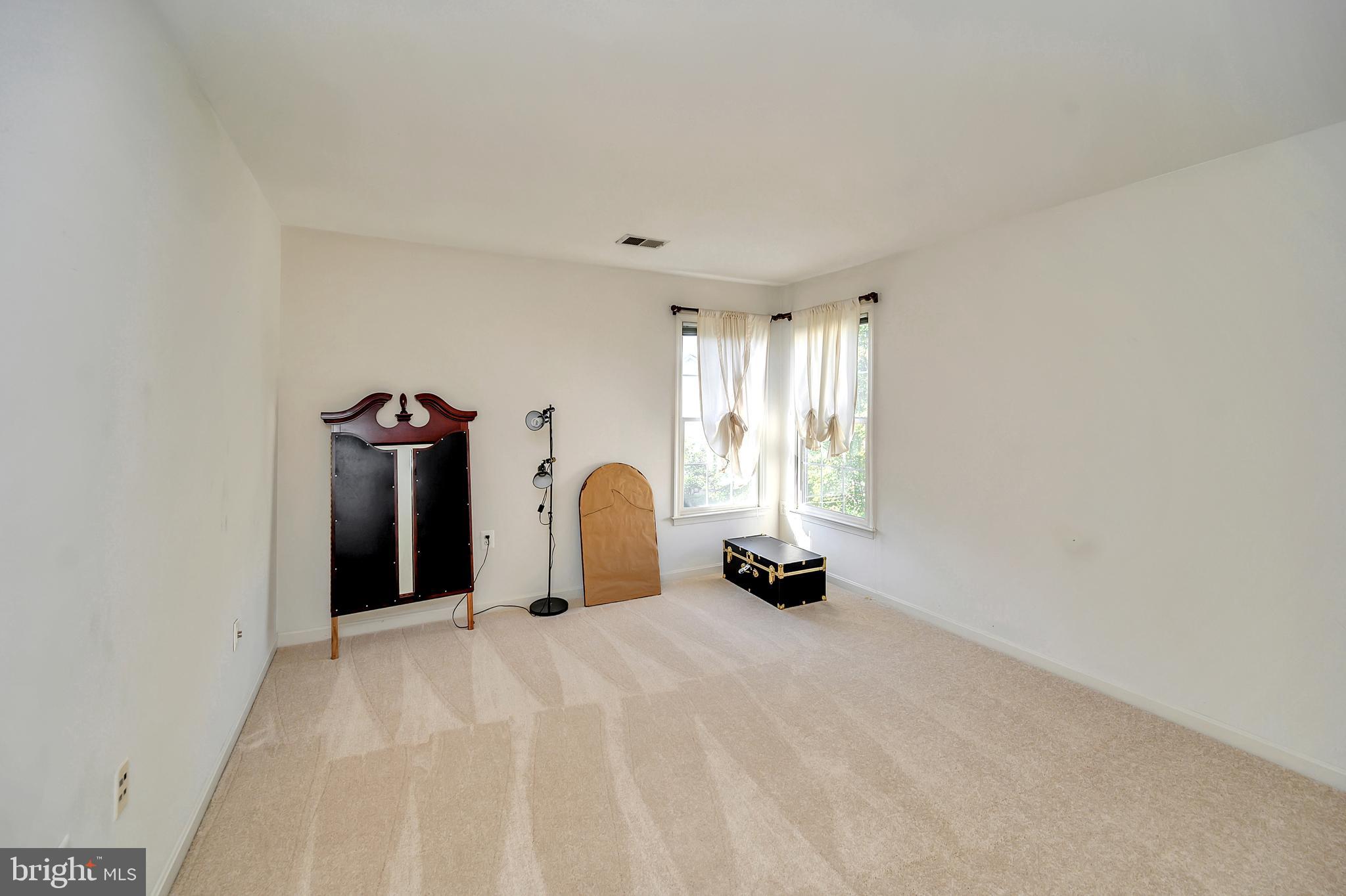 CLIFTON CREST - Residential