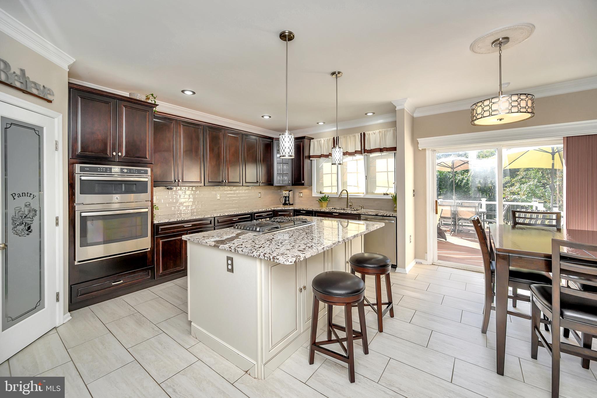 CLIFTON CREST - Residential