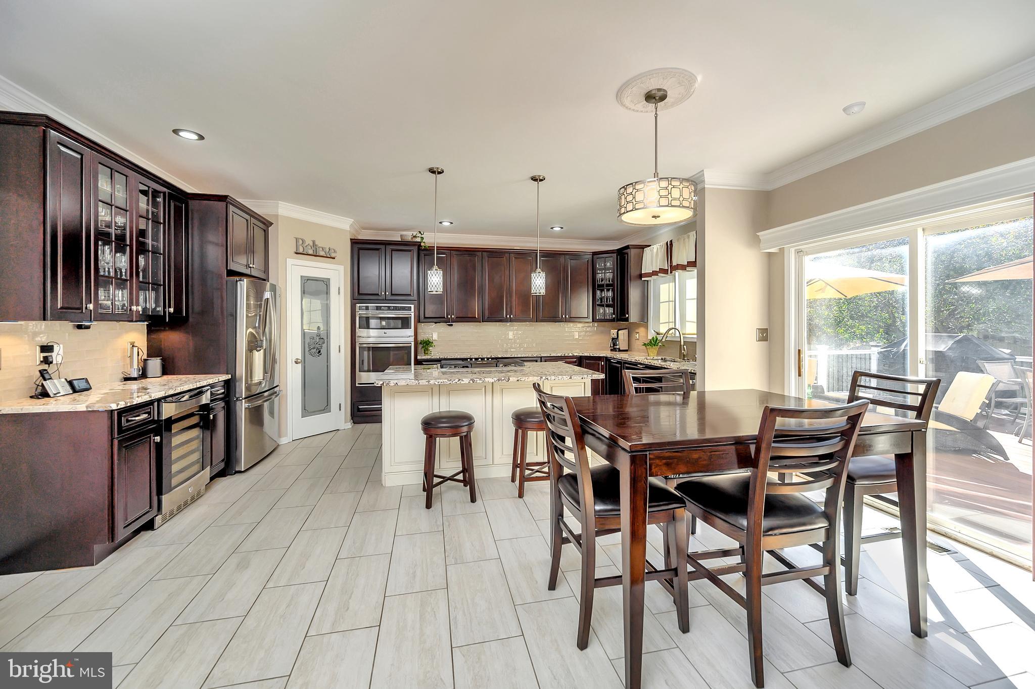 CLIFTON CREST - Residential