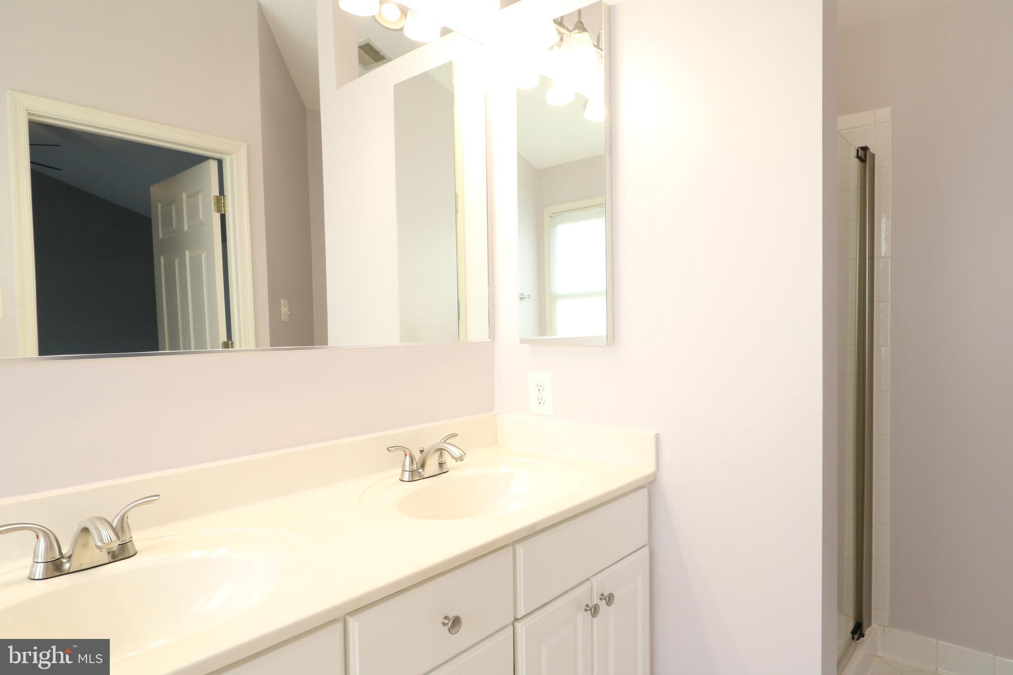 RANDOM HILLS LAND BAY - Residential Lease