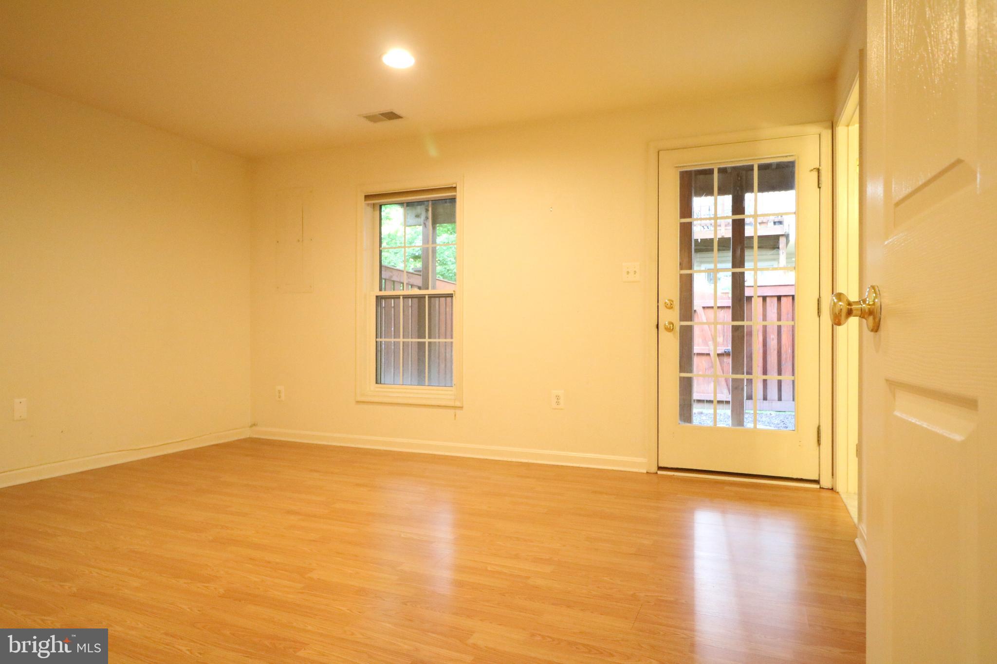 RANDOM HILLS LAND BAY - Residential Lease