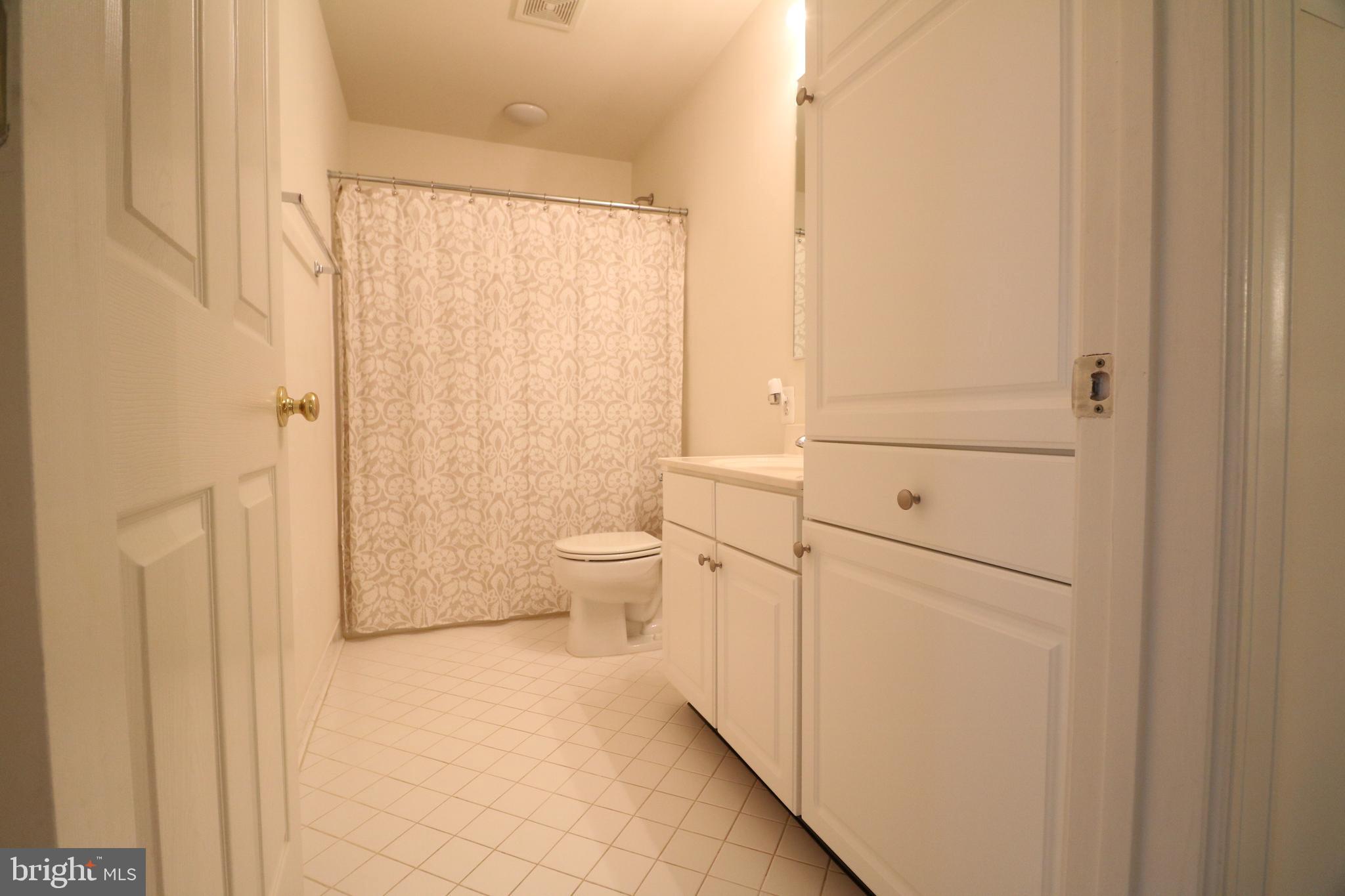 RANDOM HILLS LAND BAY - Residential Lease