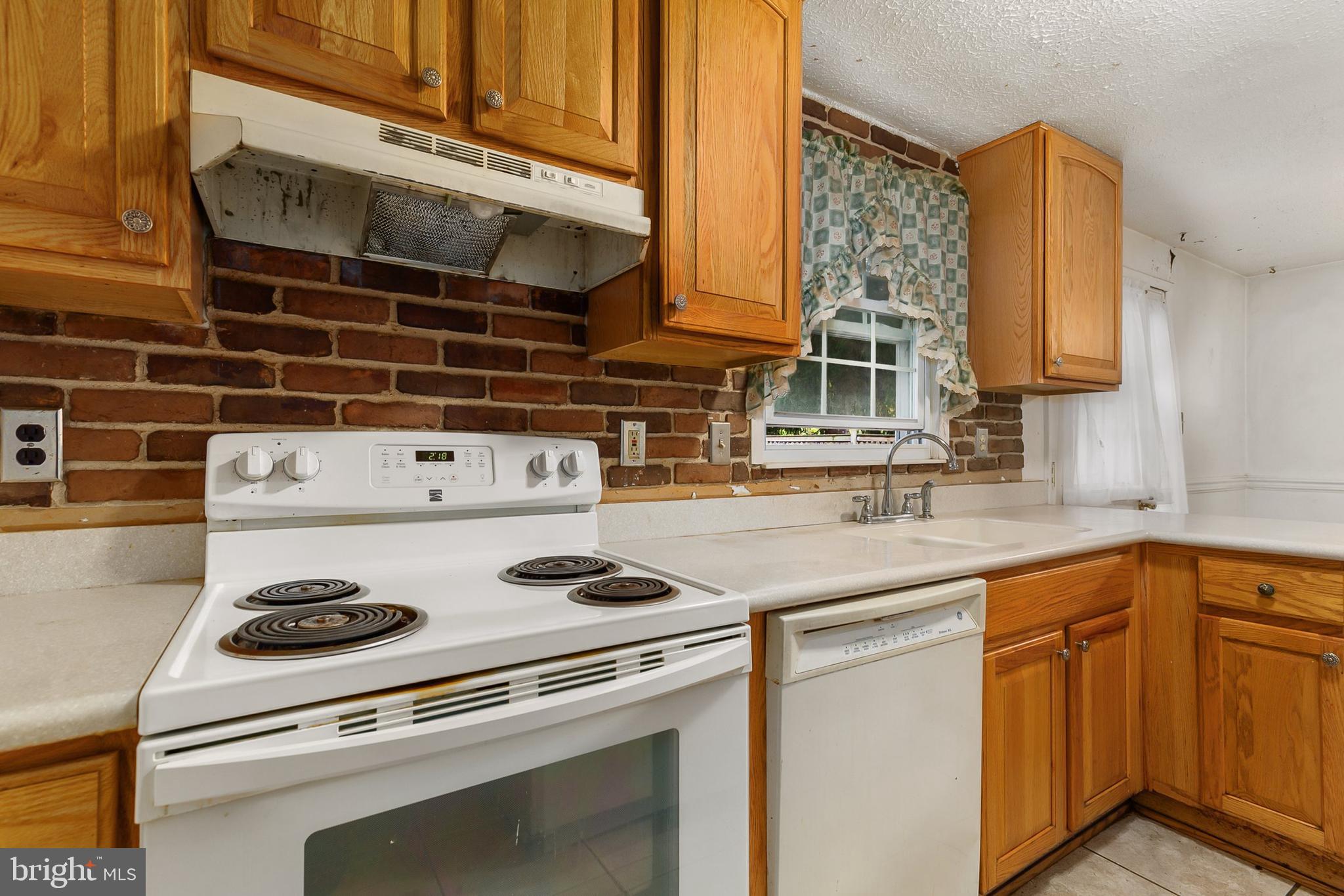 GERMANTOWN ESTATES - Residential