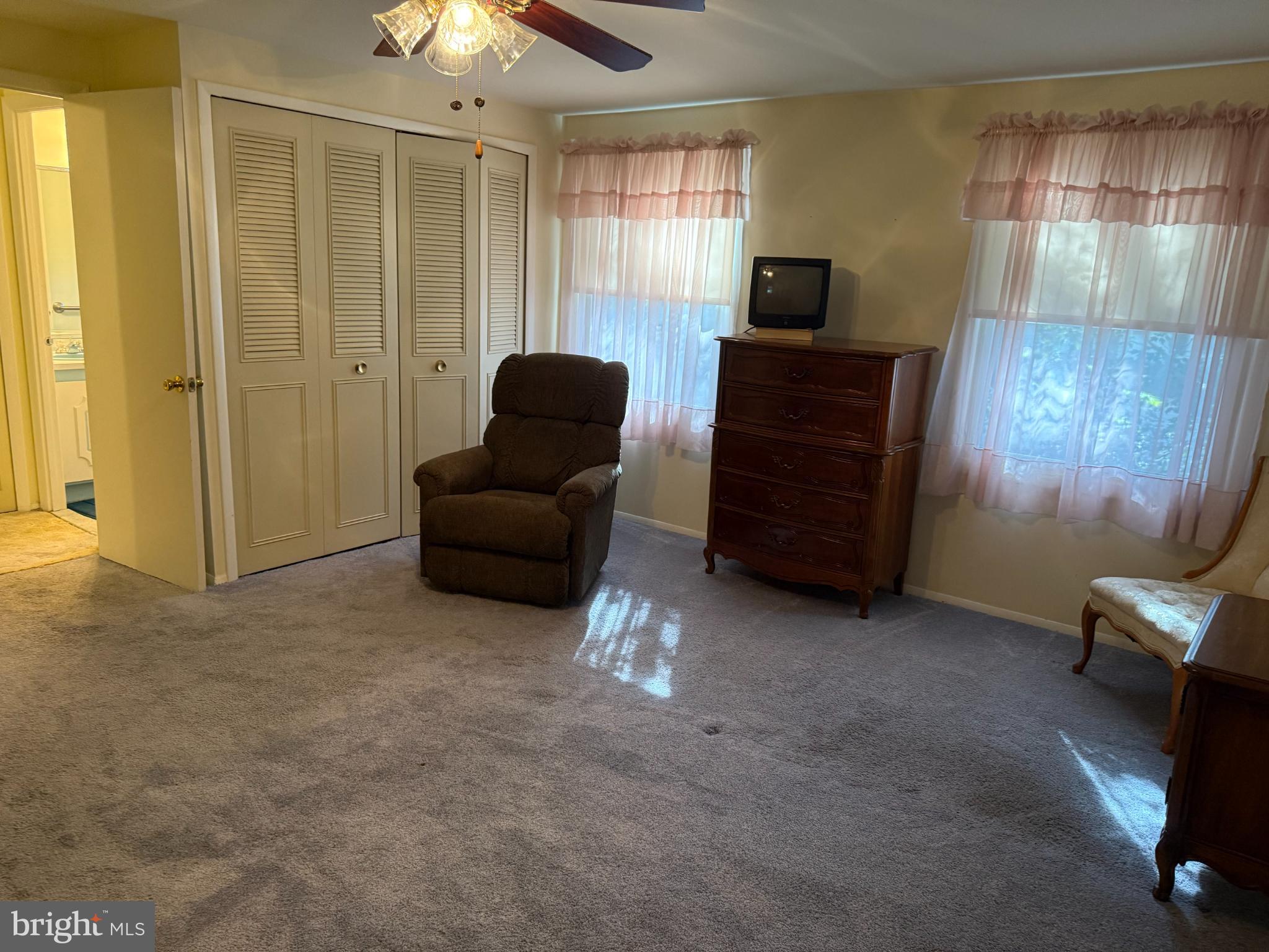 CROFTON TOWNE - Residential