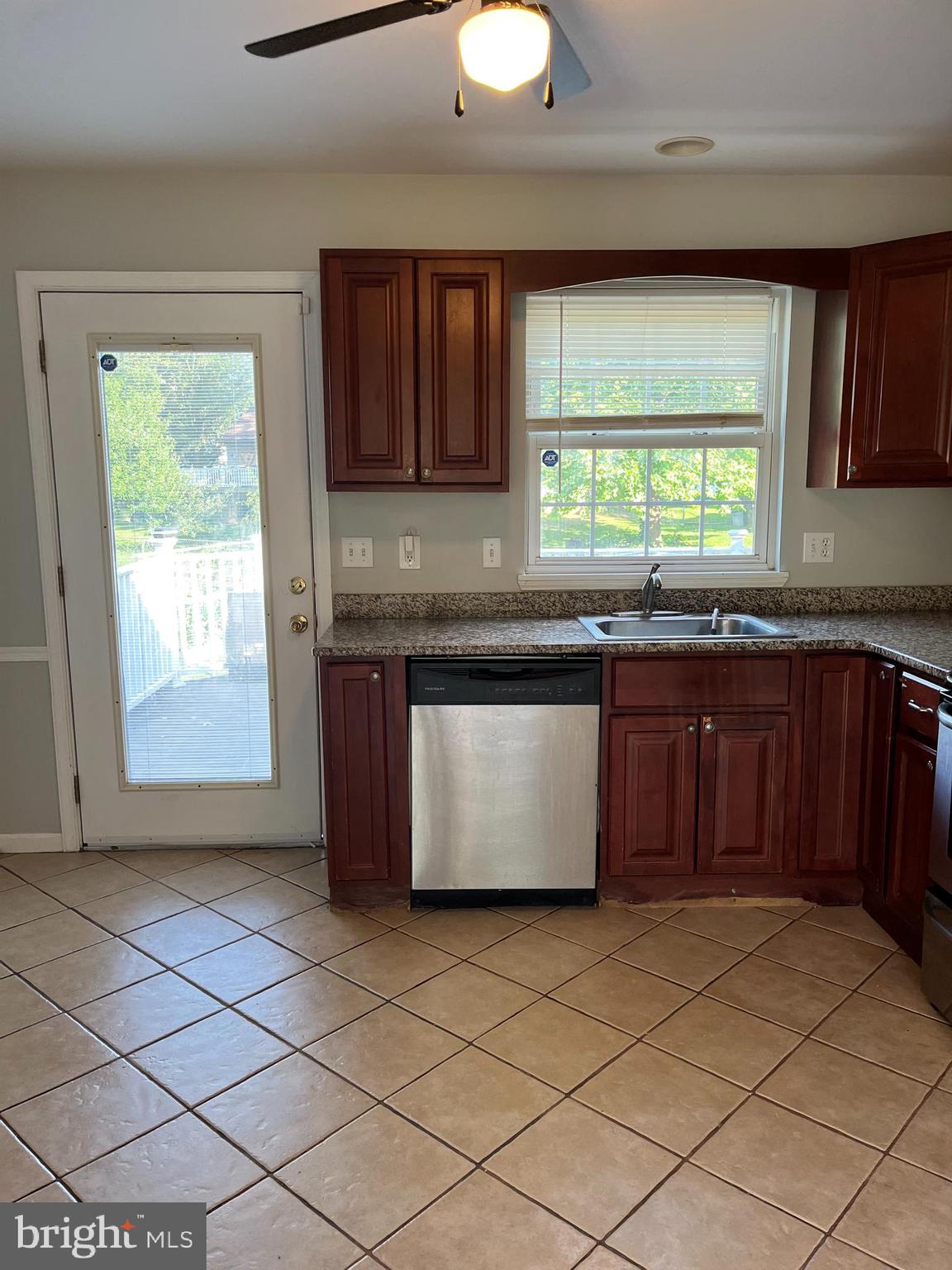 THOMSON ESTATES - Residential