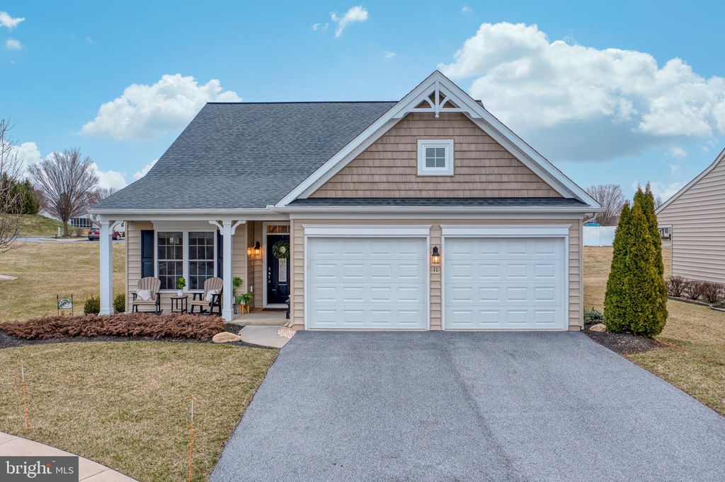 Photo of 11 WILDFLOWER CT, GORDONVILLE, PA 17529 (MLS # PALA2031666)