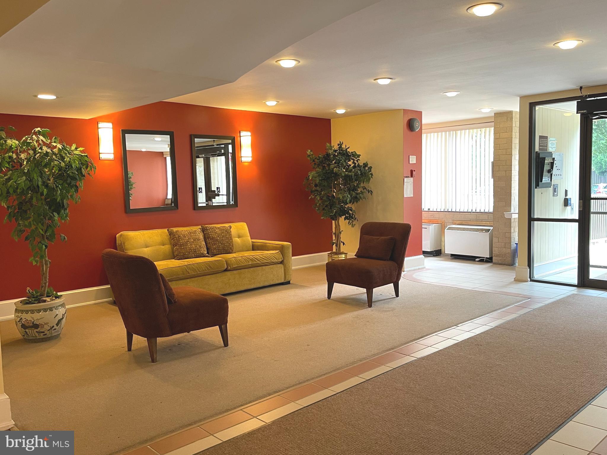 WESTLAKE PARK - Residential Lease