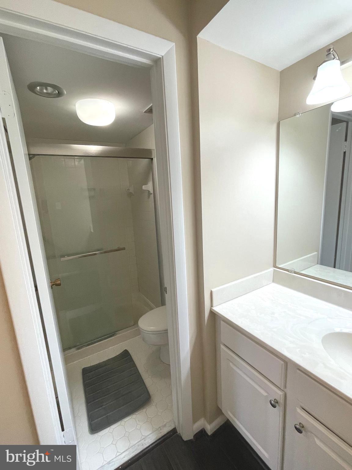 WESTLAKE PARK - Residential Lease