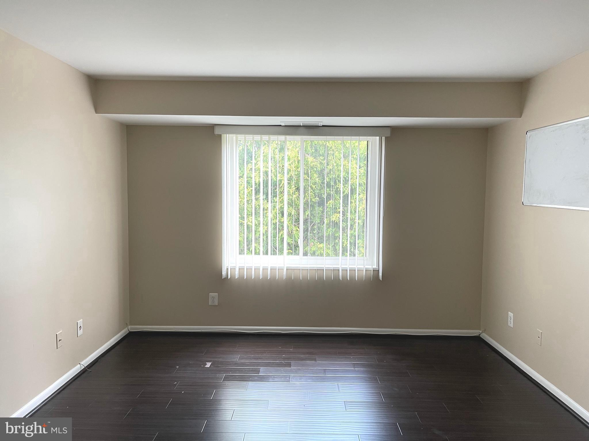 WESTLAKE PARK - Residential Lease