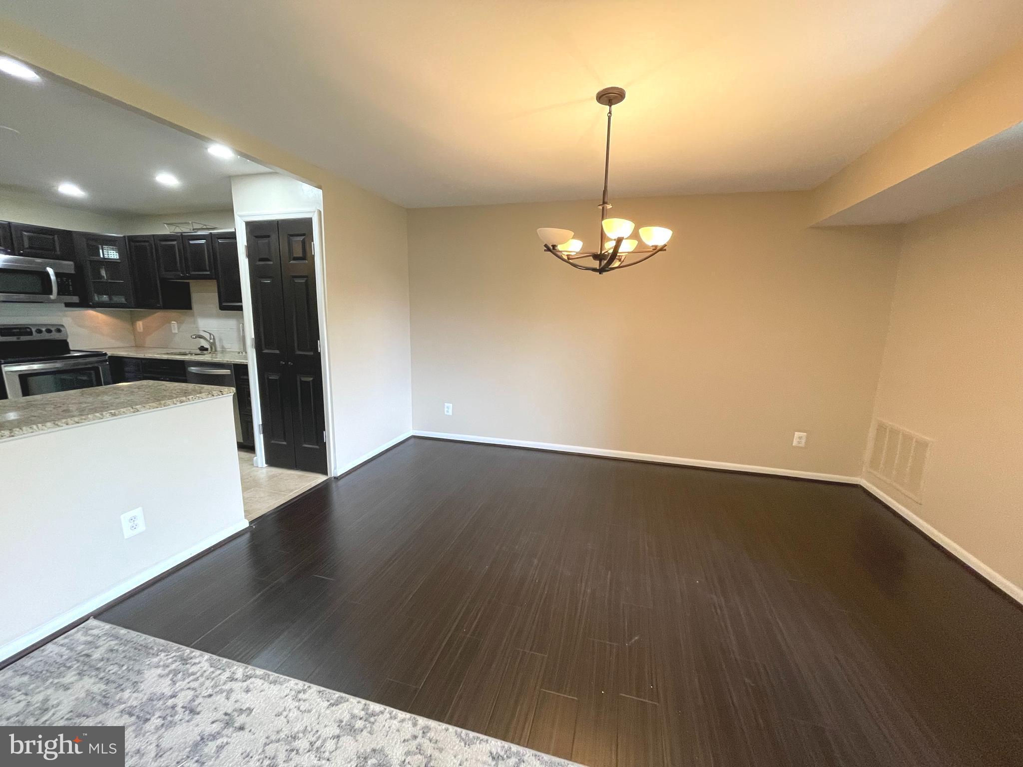 WESTLAKE PARK - Residential Lease