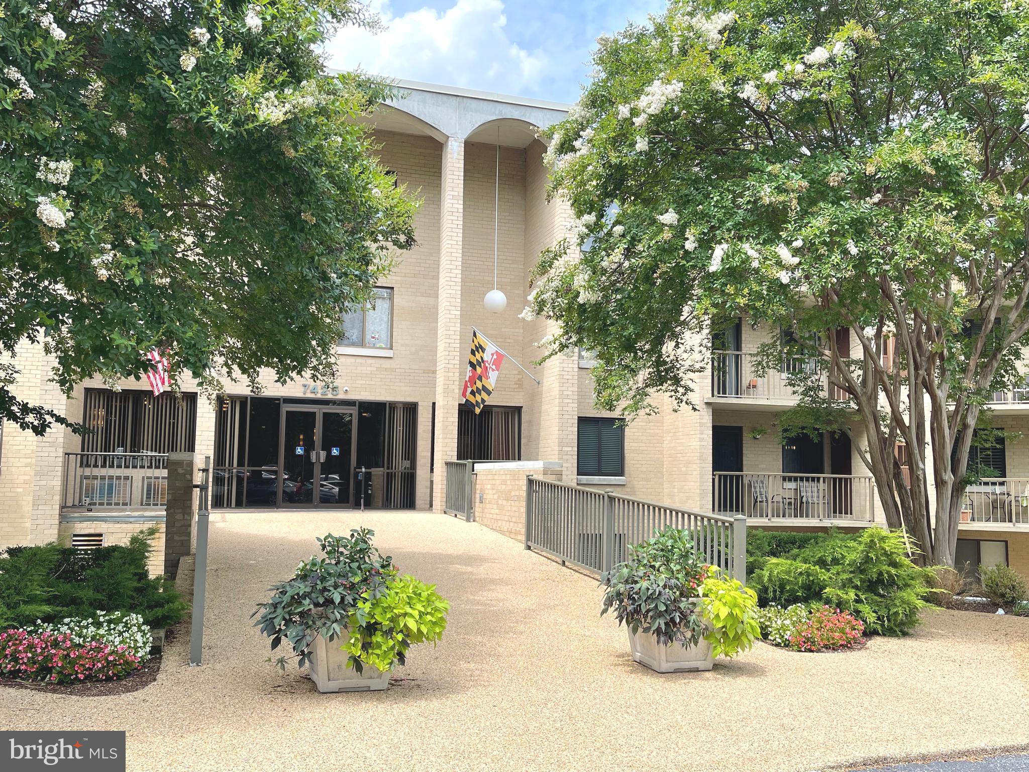 WESTLAKE PARK - Residential Lease