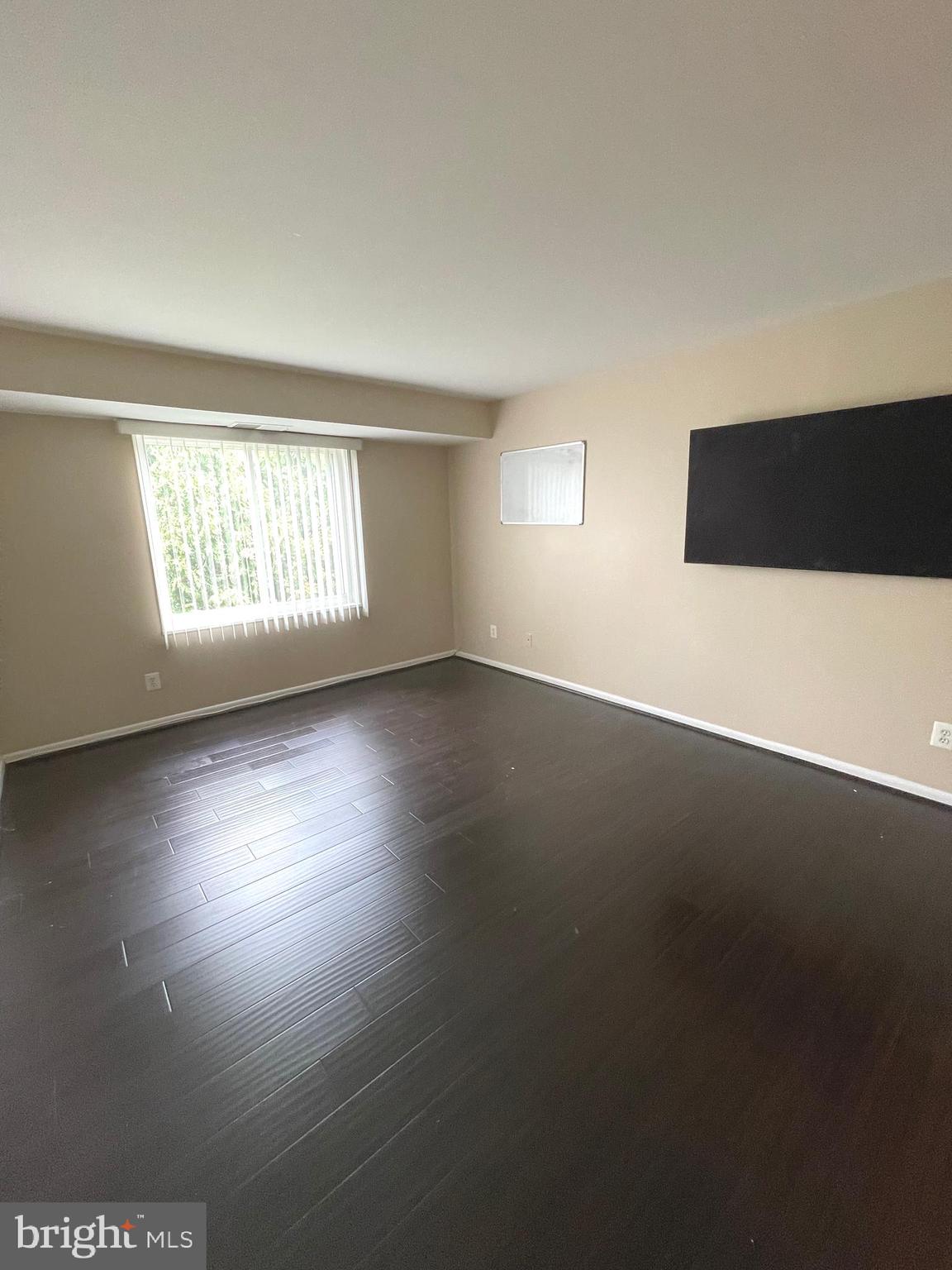 WESTLAKE PARK - Residential Lease