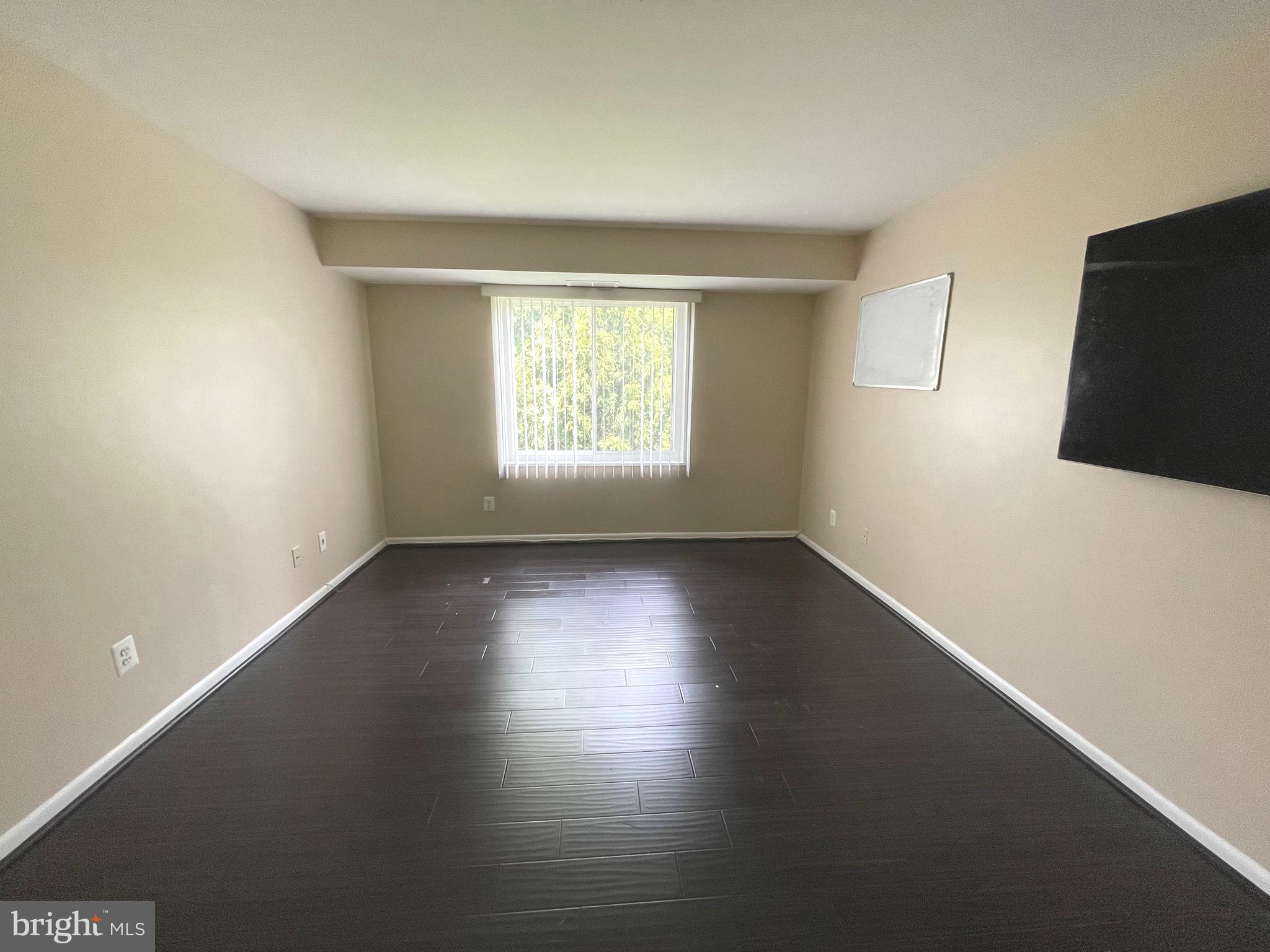 WESTLAKE PARK - Residential Lease