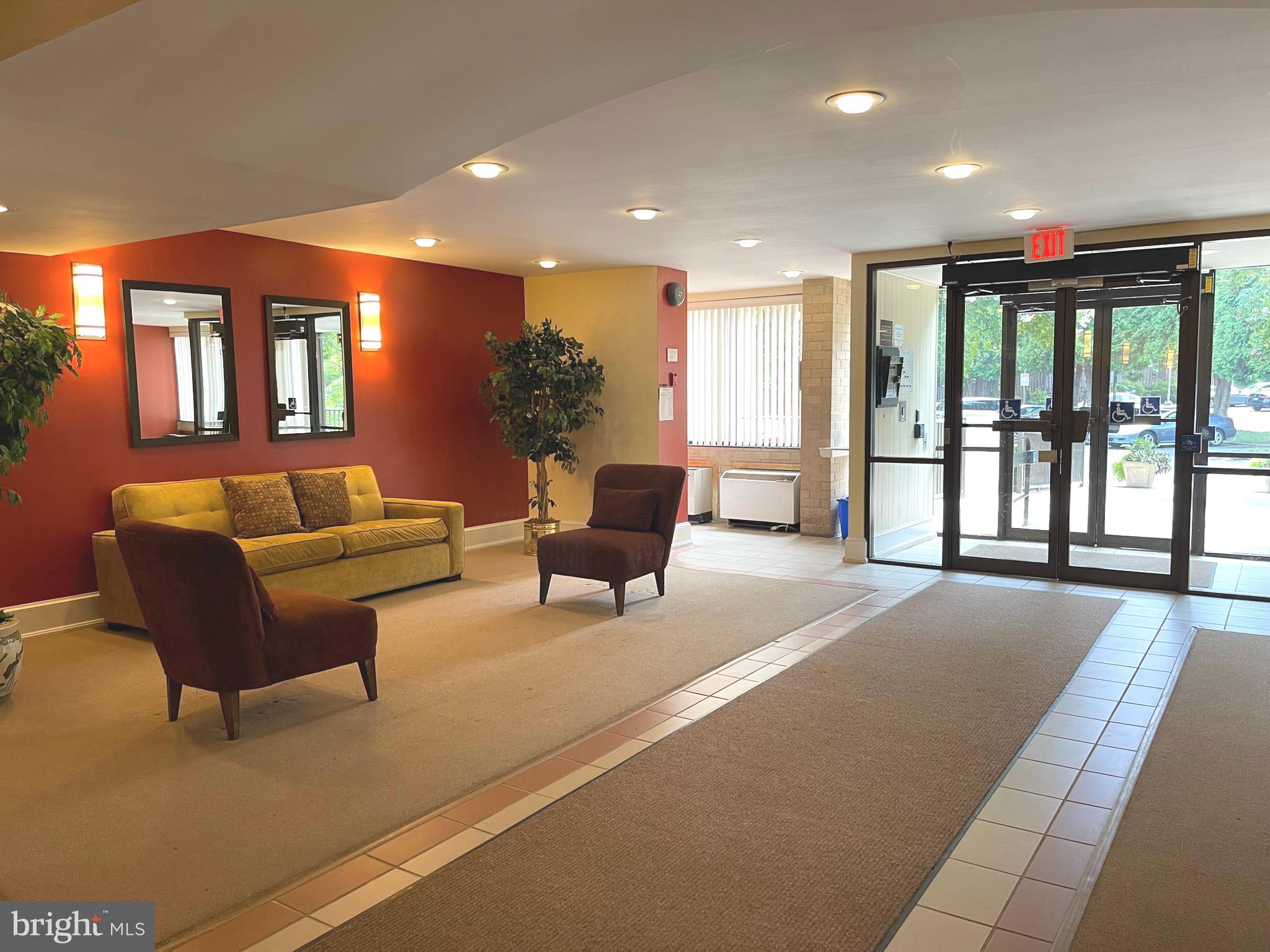 WESTLAKE PARK - Residential Lease