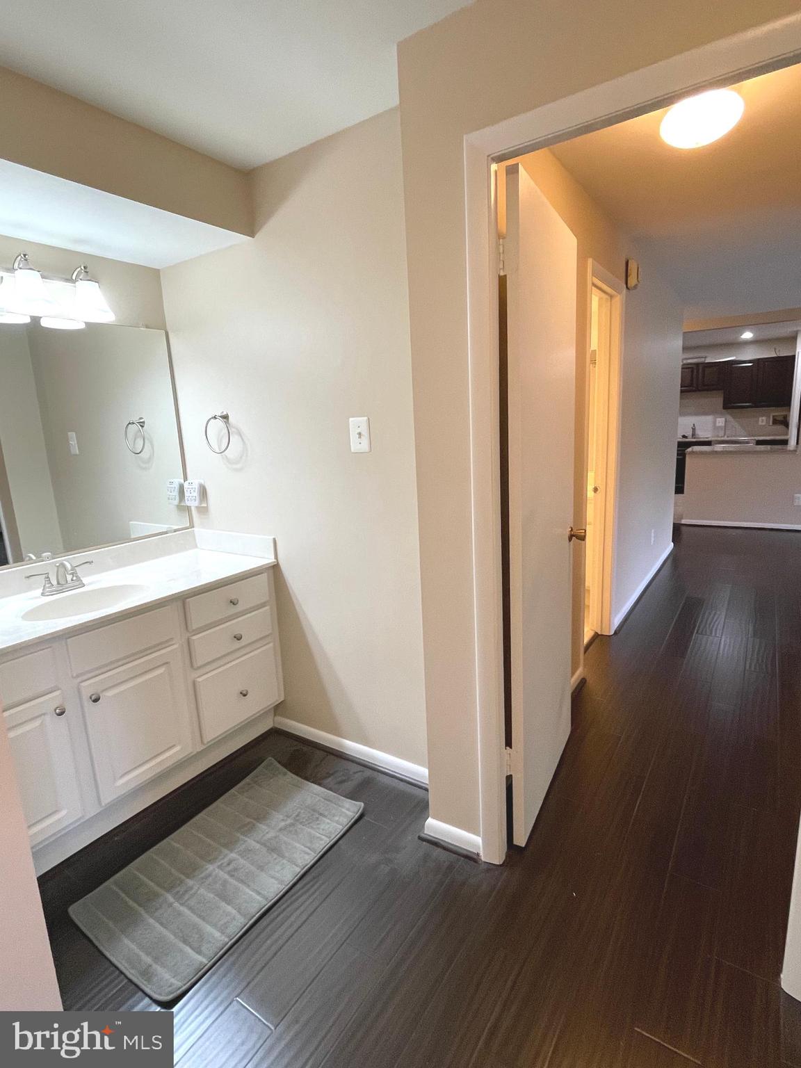 WESTLAKE PARK - Residential Lease