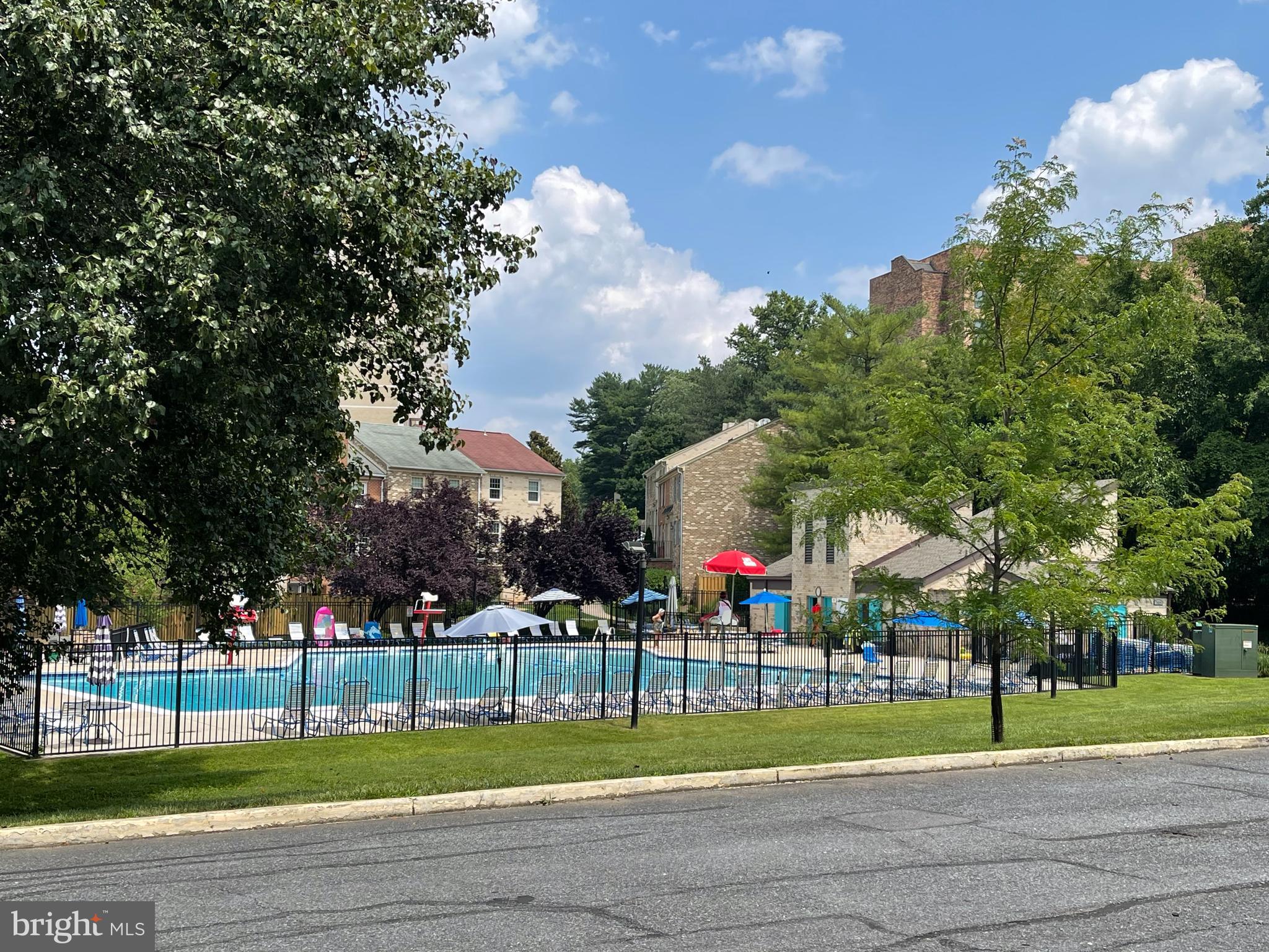 WESTLAKE PARK - Residential Lease