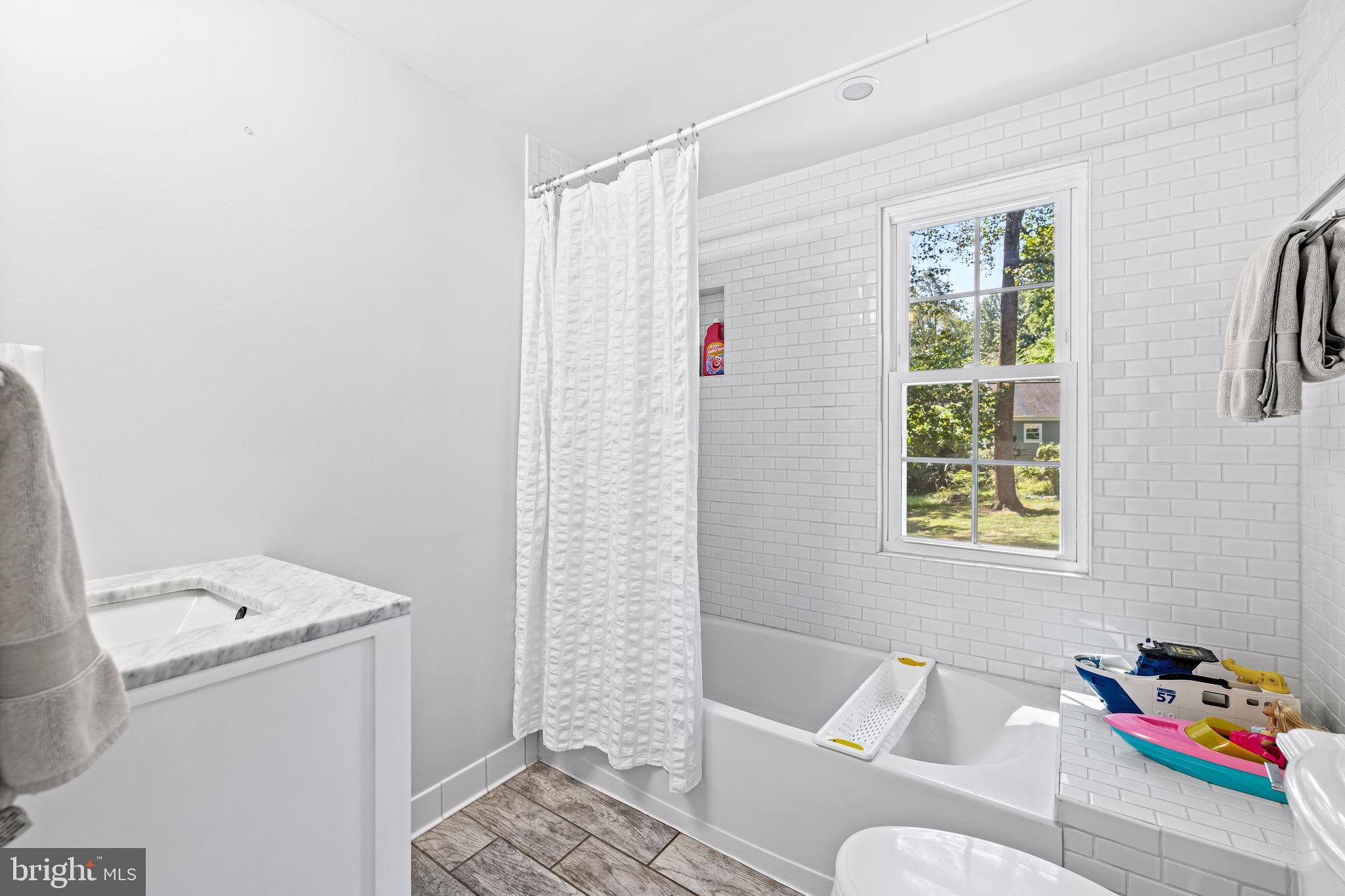 RUXTON - Residential