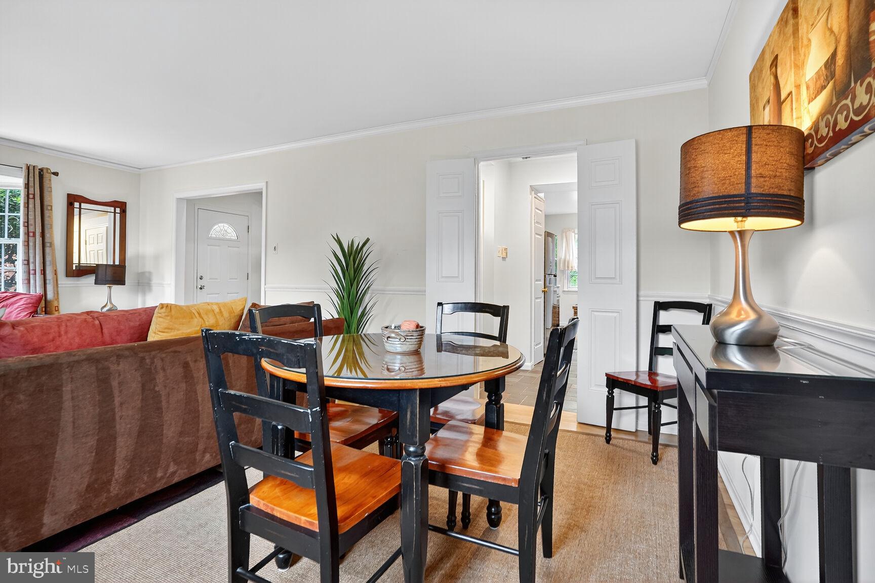 COURTHOUSE SQUARE - Residential