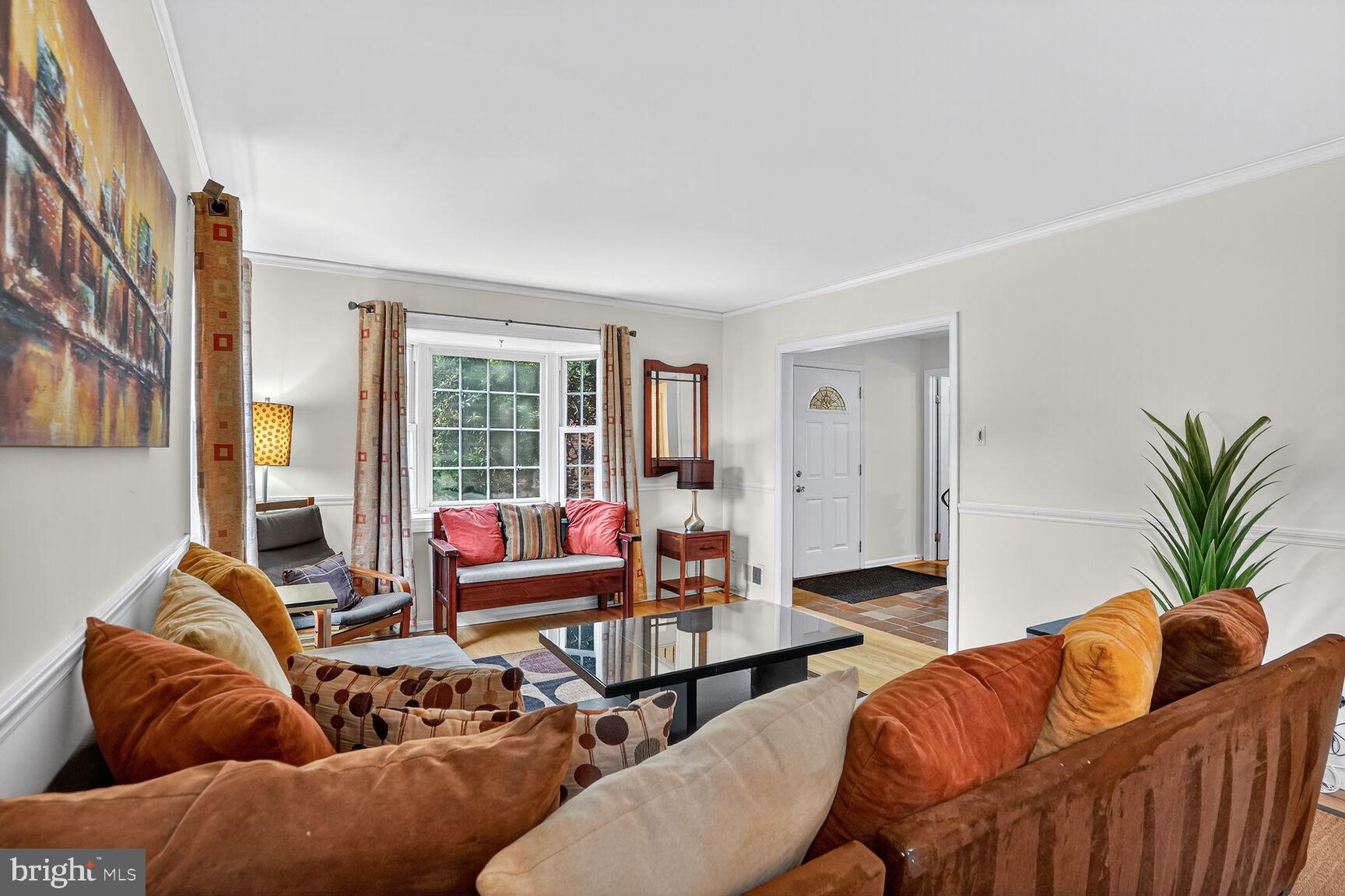 COURTHOUSE SQUARE - Residential