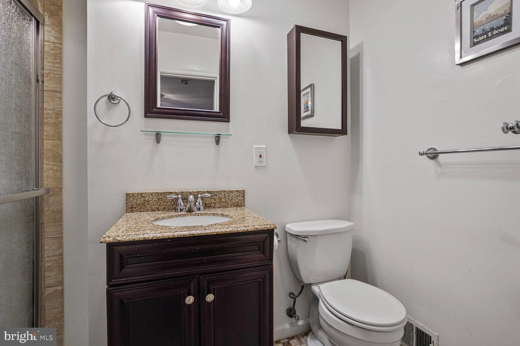 COURTHOUSE SQUARE - Residential