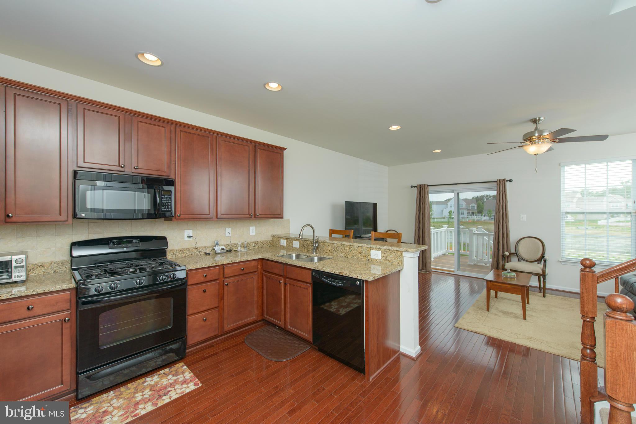 LAKES AT STANSBURY SHORE - Residential