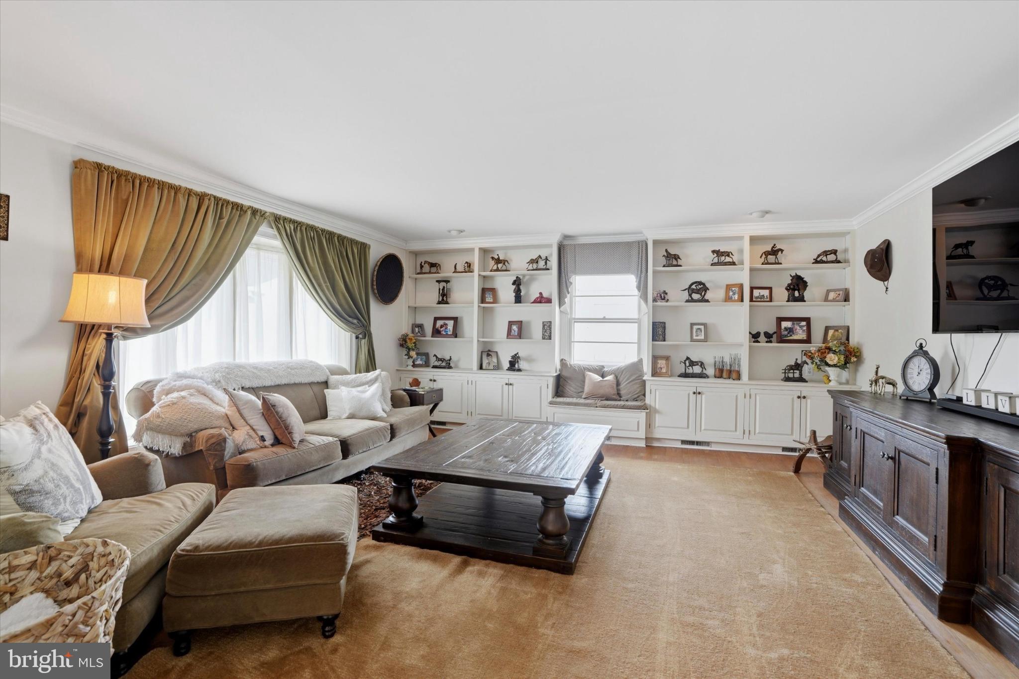 LOCUST GROVE - Residential