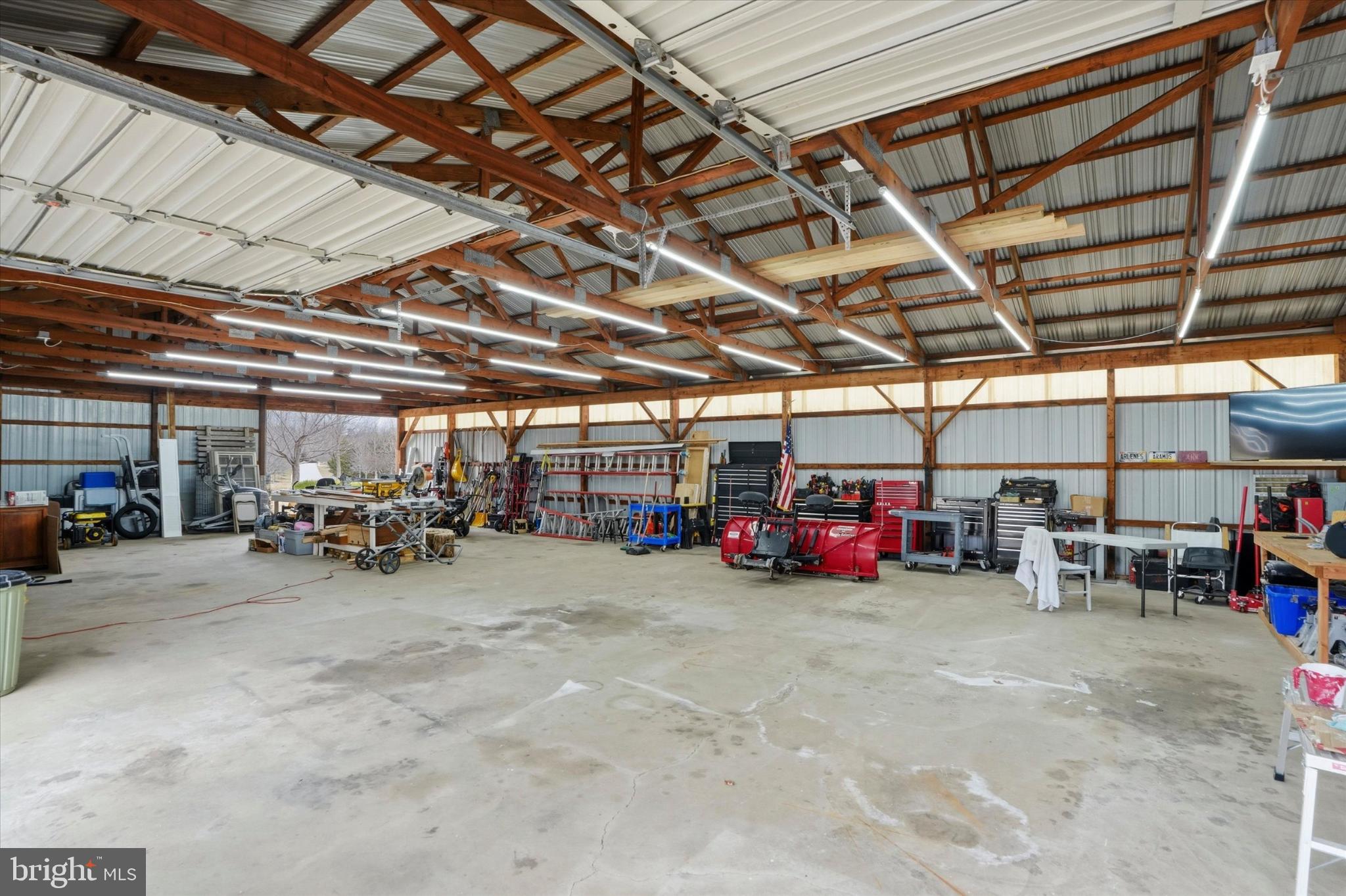 LOCUST GROVE - Residential