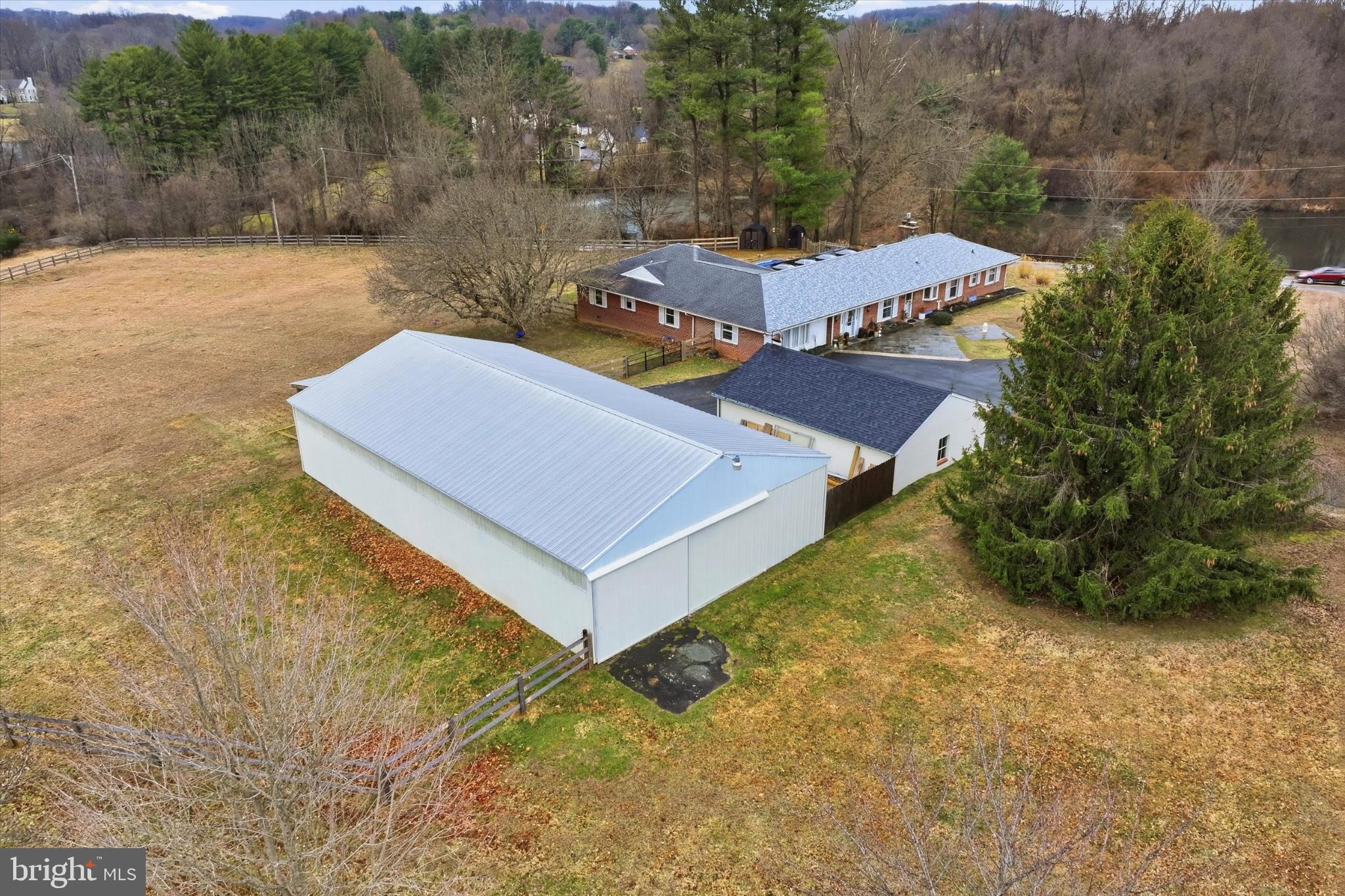 LOCUST GROVE - Residential