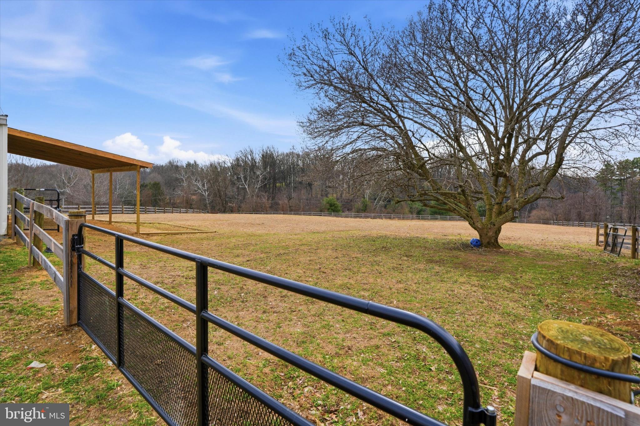 LOCUST GROVE - Residential