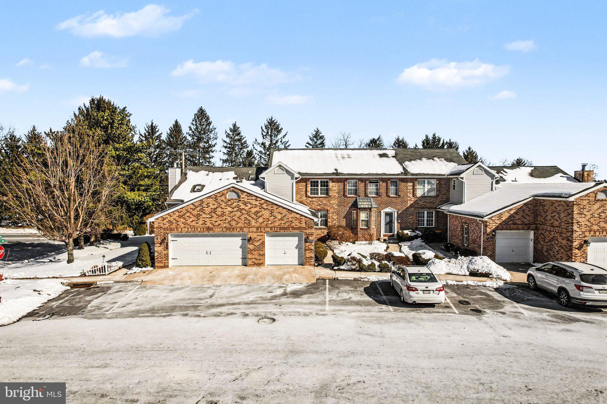 BEAUMONT SQUARE - Residential