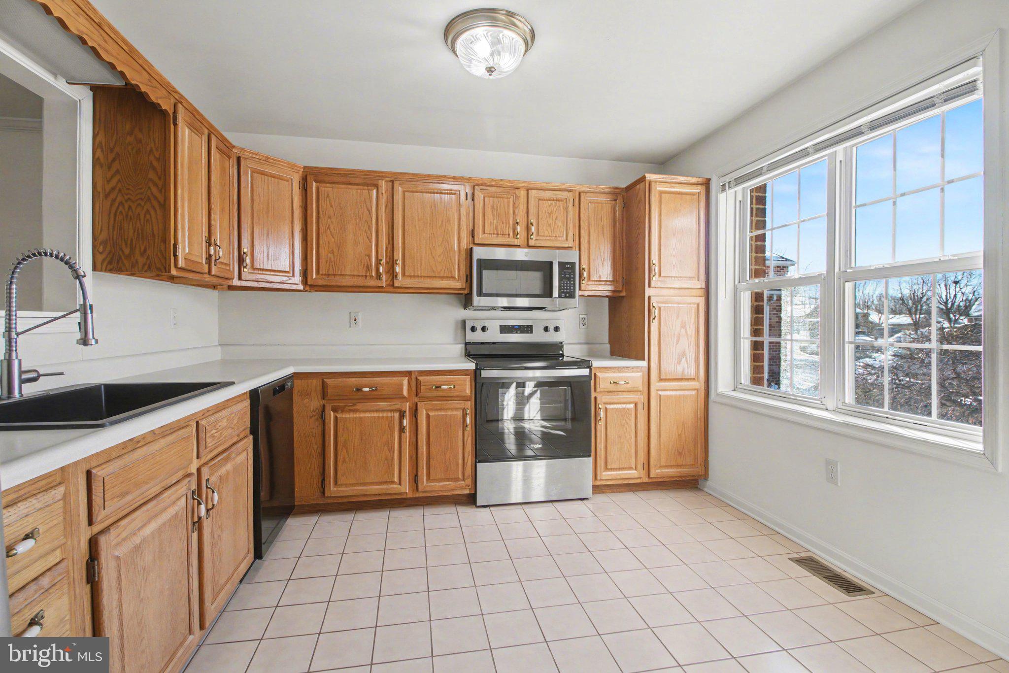 BEAUMONT SQUARE - Residential