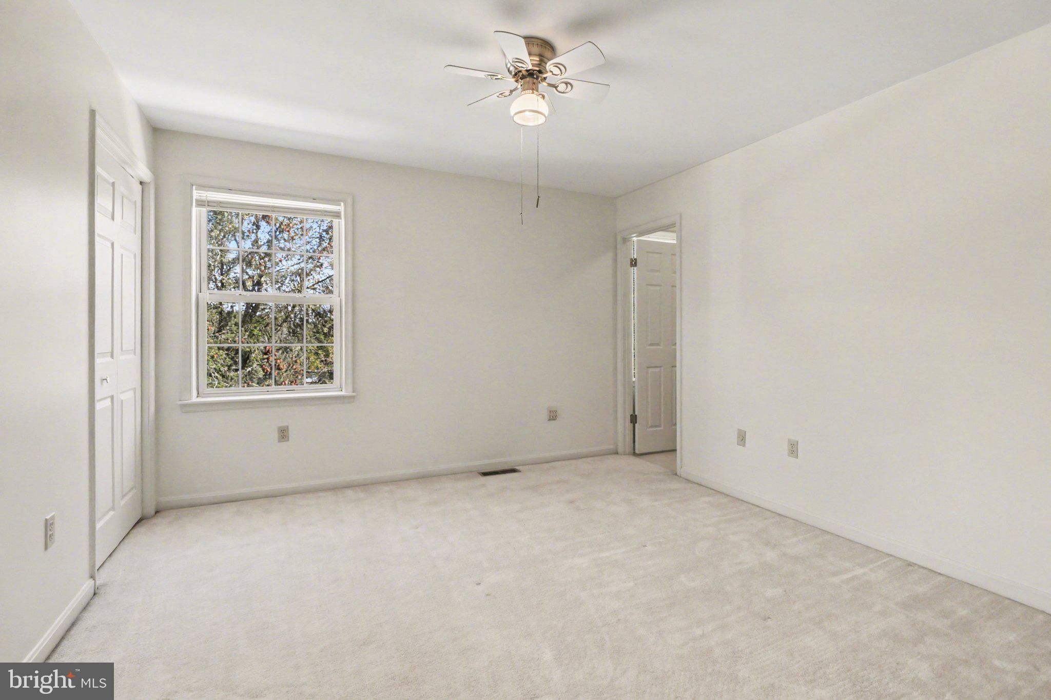 BEAUMONT SQUARE - Residential