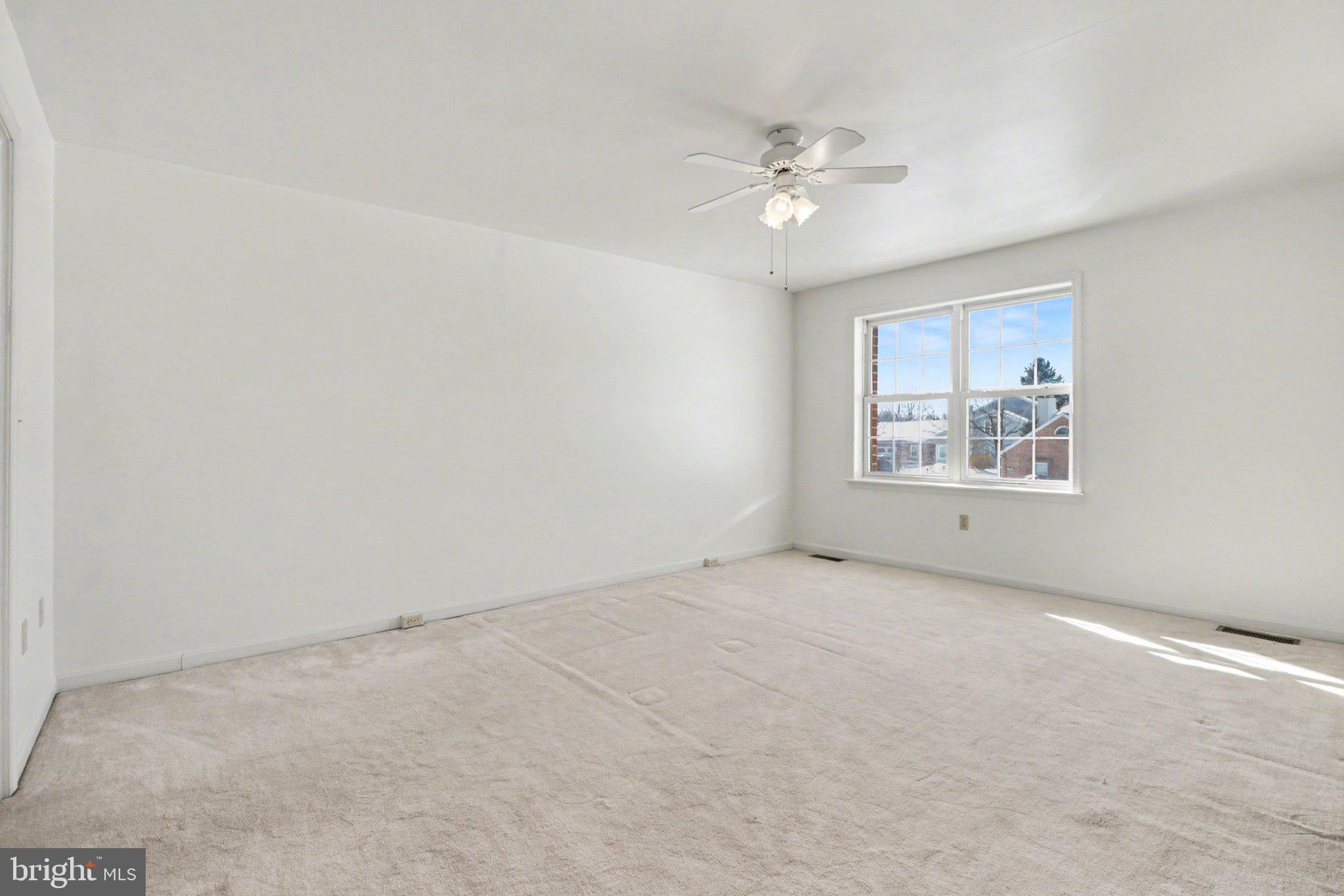 BEAUMONT SQUARE - Residential