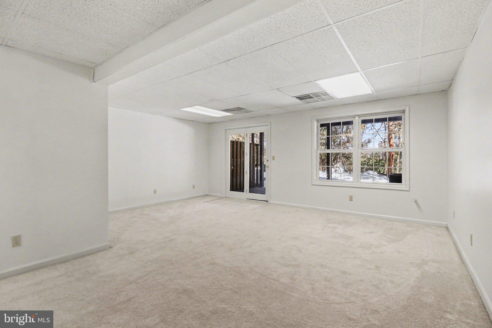 BEAUMONT SQUARE - Residential