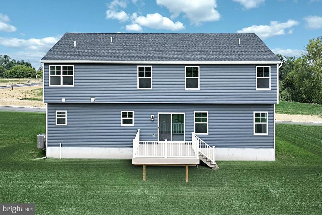 Photo of 464 Santa Anita Drive #LOT 117, DILLSBURG, PA 17019 (MLS # PAYK2095266)