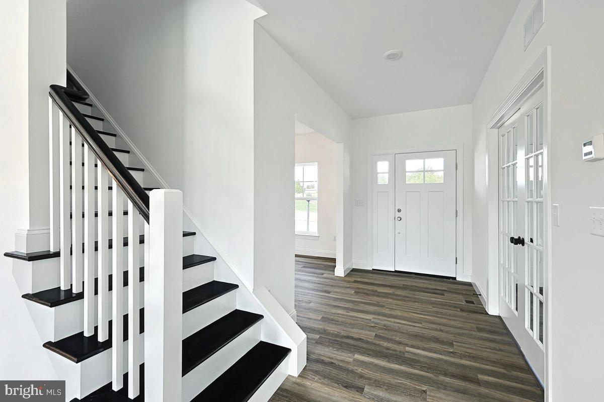 LOGAN MEADOWS - Residential