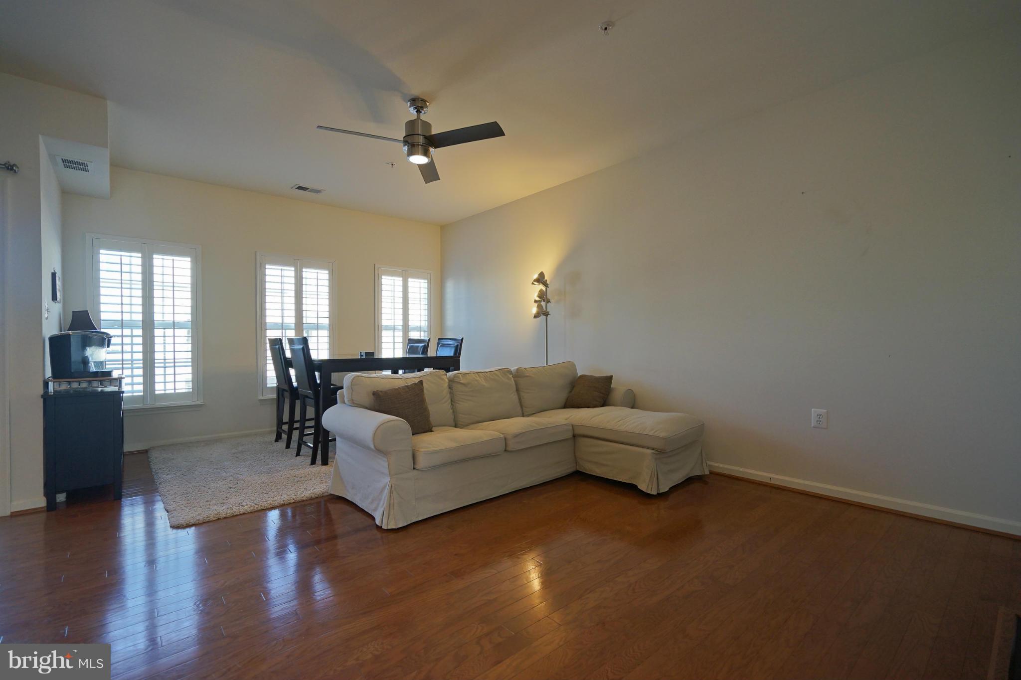 CENTREVILLE CROSSING - Residential